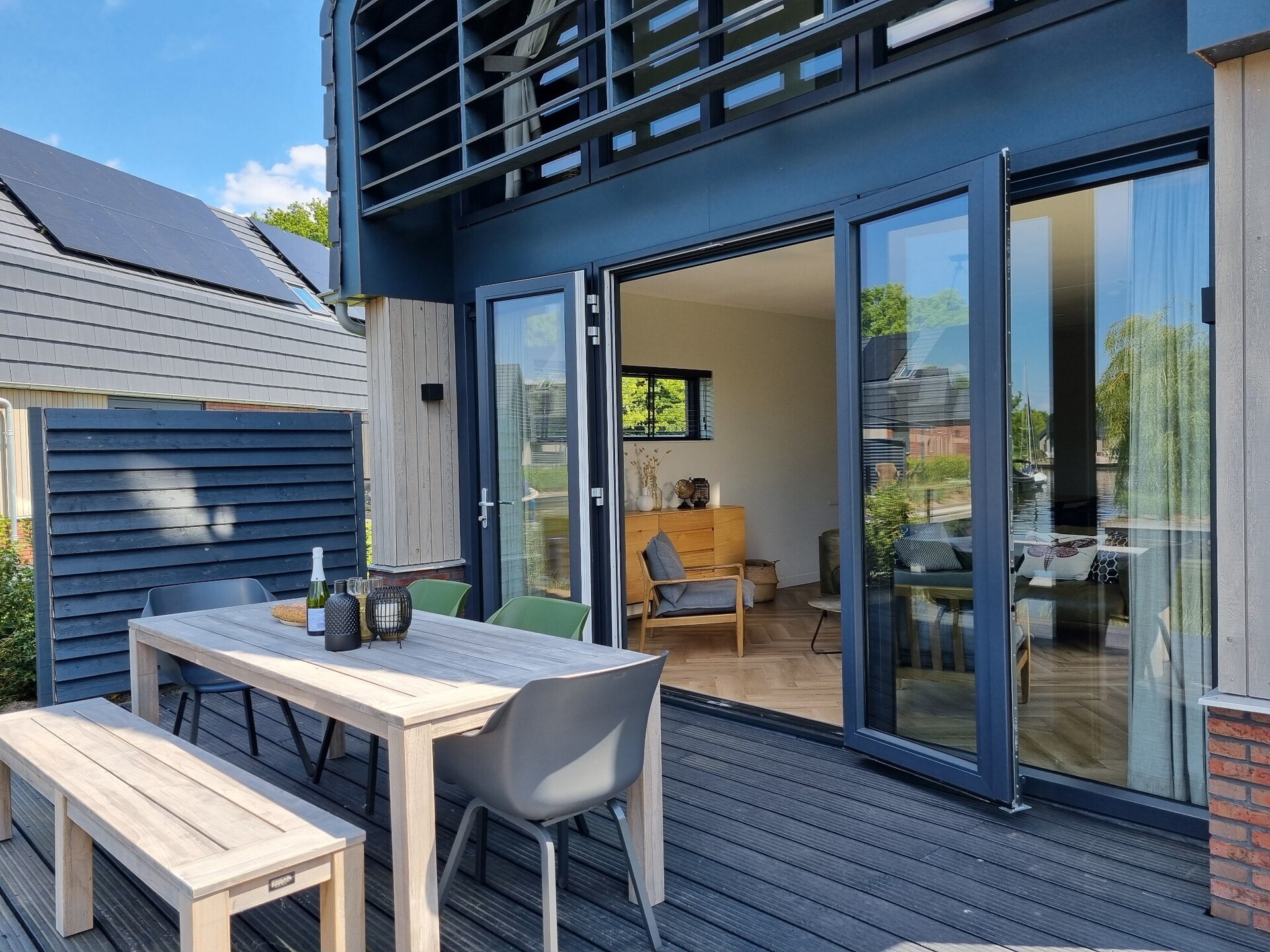 Luxe watervilla aan Slotermeer met eigen aanlegsteiger in Balk - foto 17