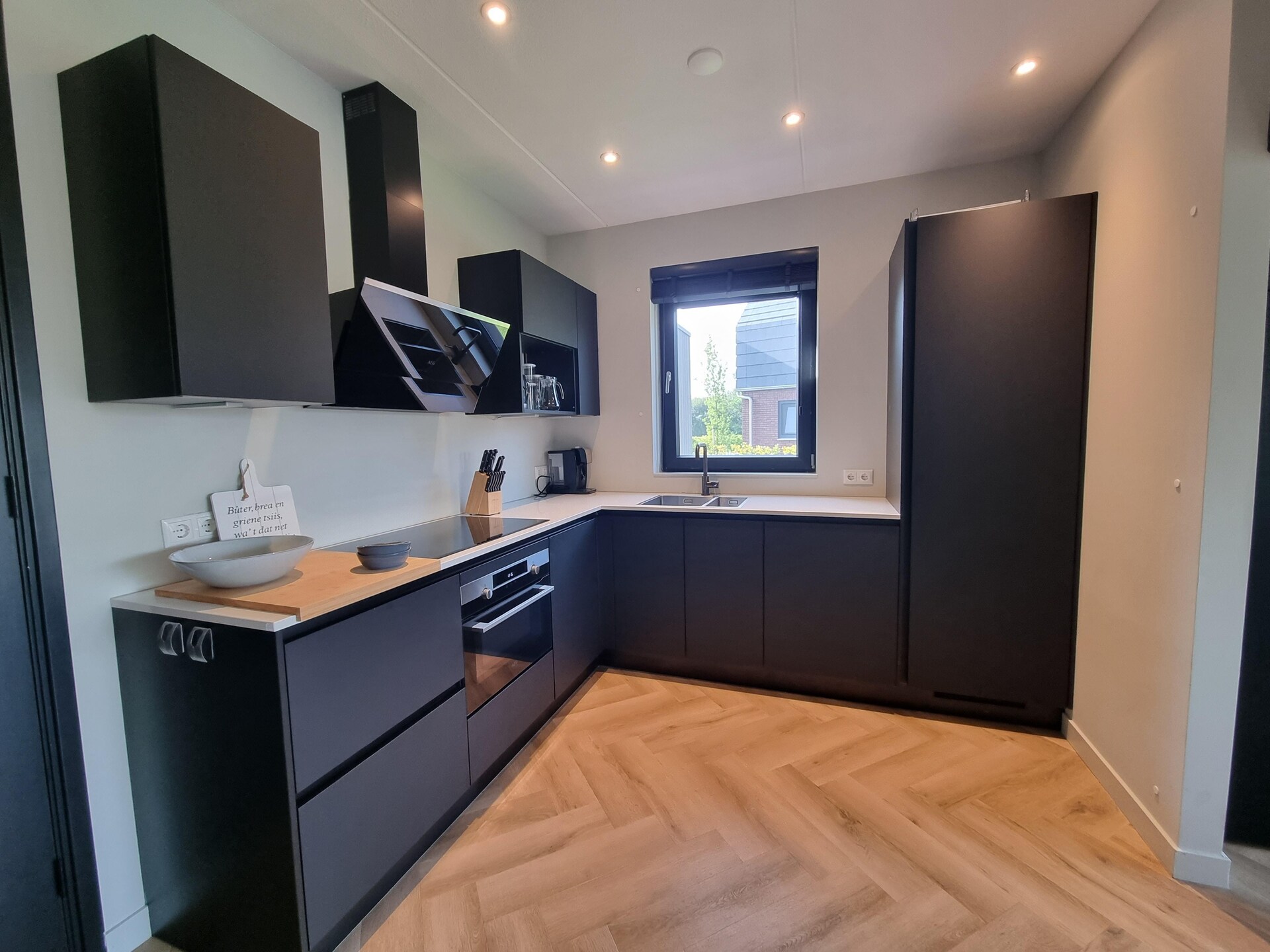 Luxe watervilla aan Slotermeer met eigen aanlegsteiger in Balk - foto 3