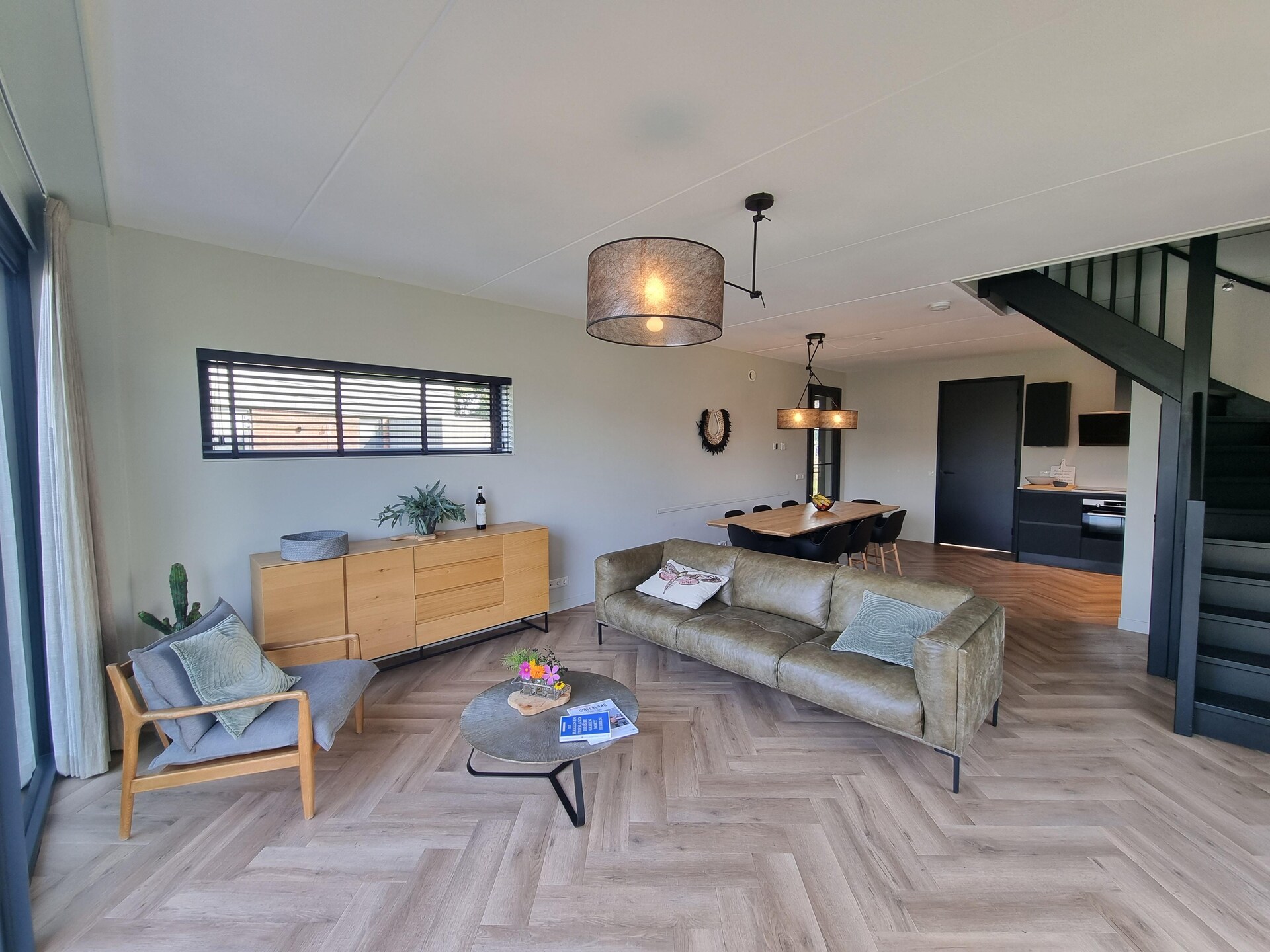 Luxe watervilla aan Slotermeer met eigen aanlegsteiger in Balk - foto 9