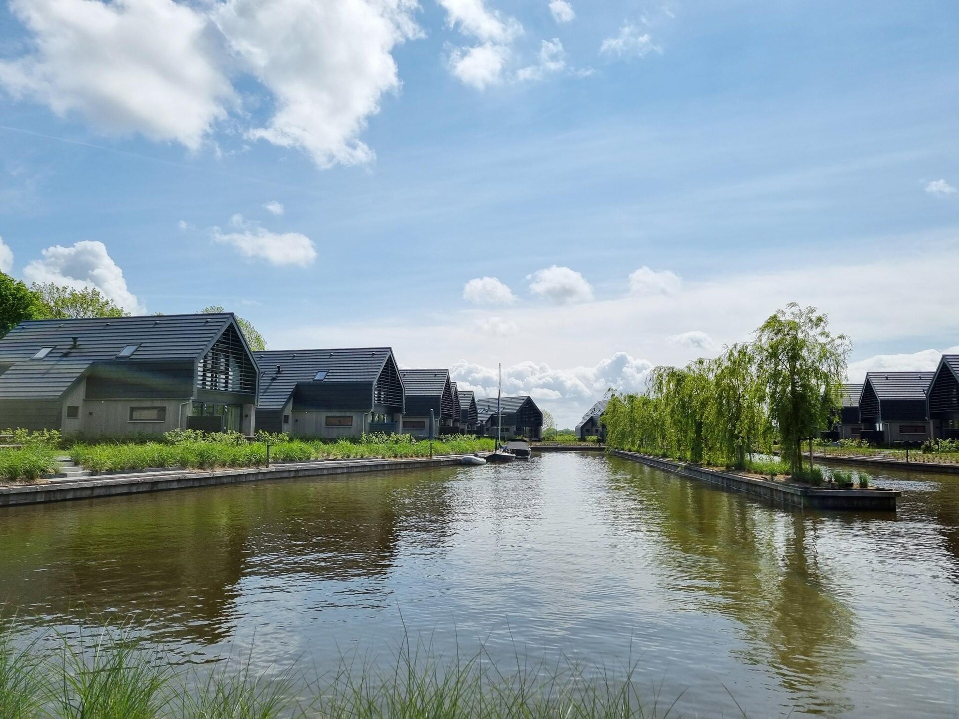 Luxe watervilla met aanlegsteiger aan het Slotermeer in Friesland - foto 15