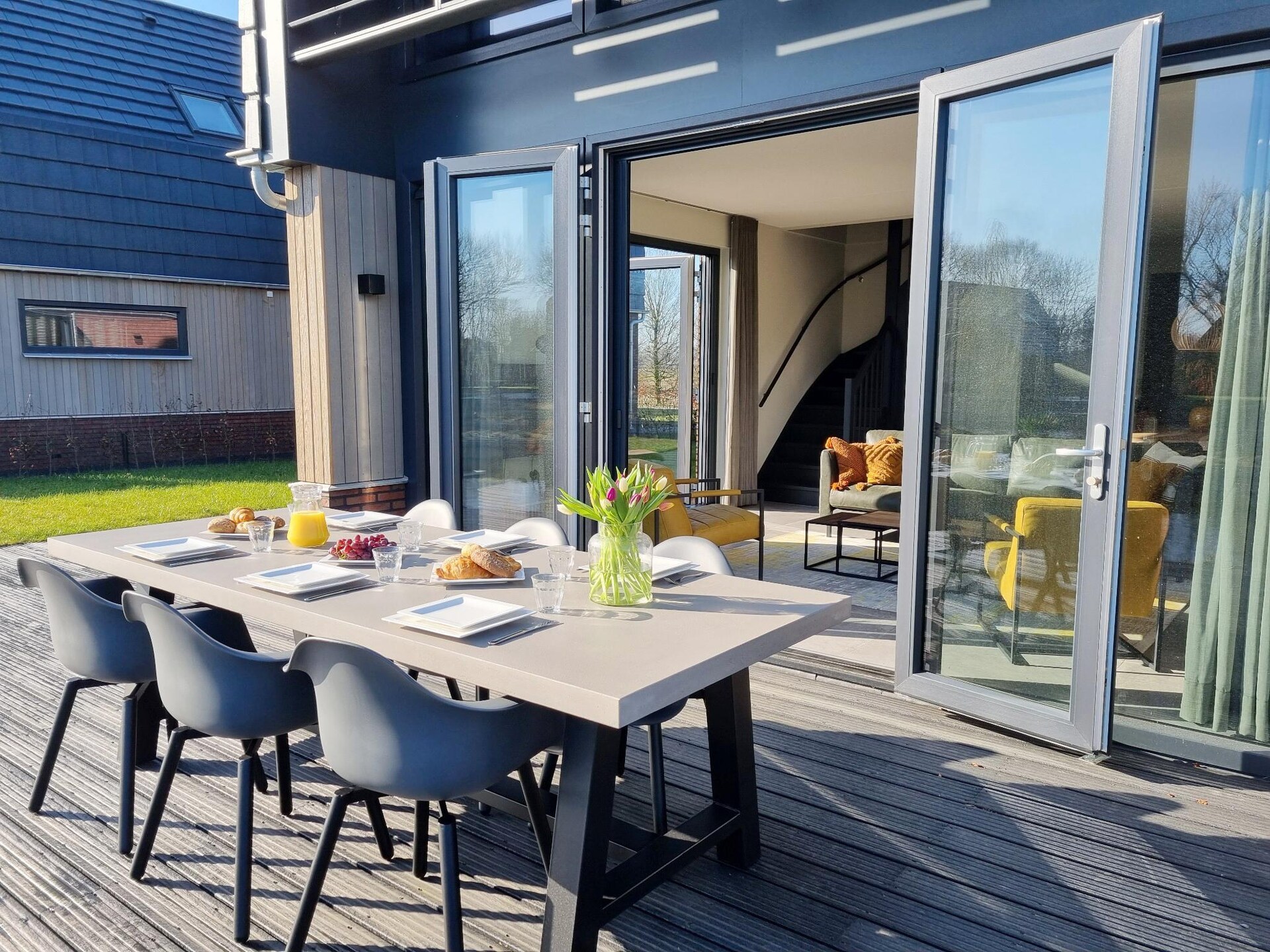 Luxe watervilla met aanlegsteiger aan het Slotermeer in Friesland - foto 14