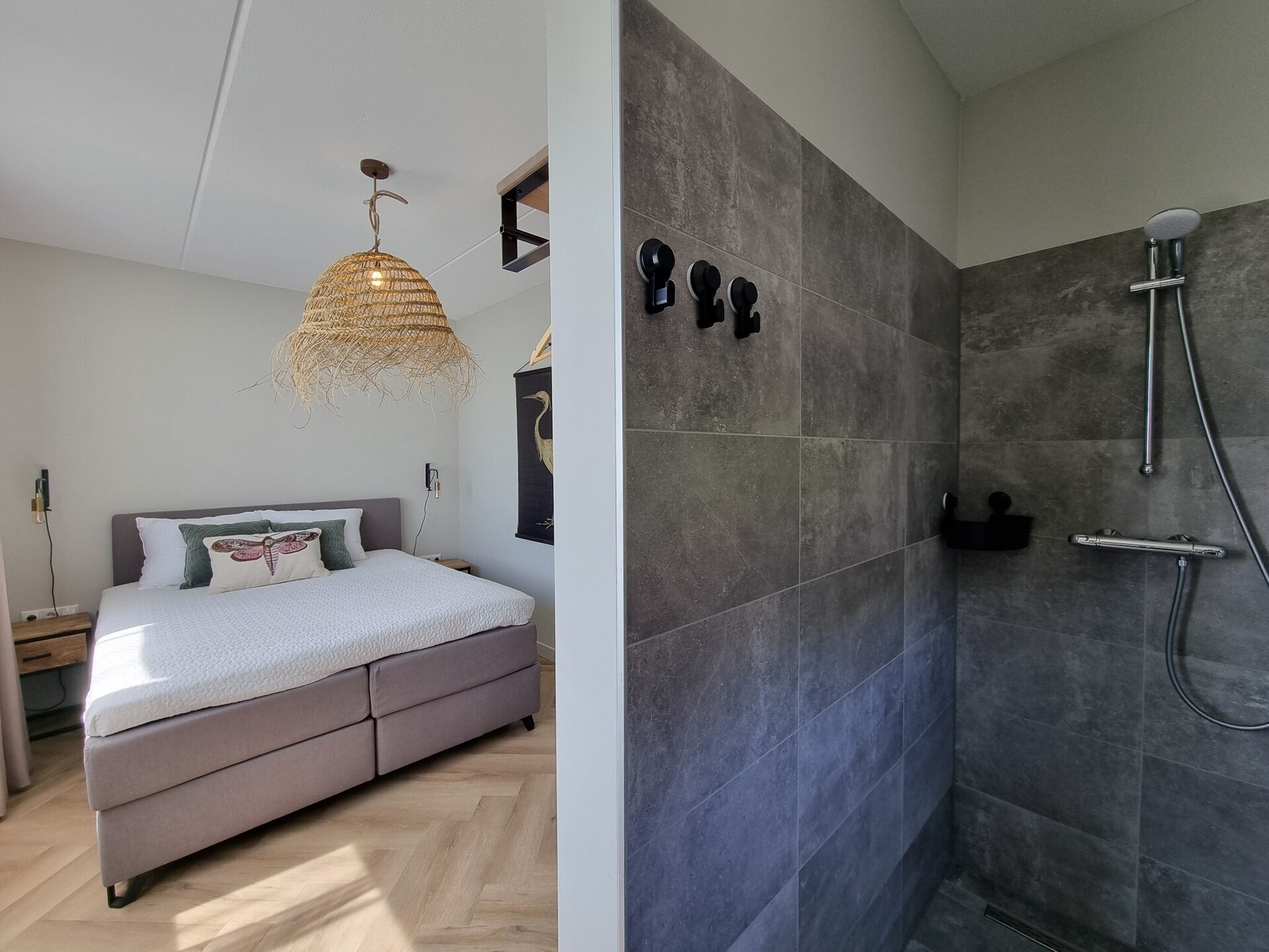 Luxe watervilla met aanlegsteiger aan het Slotermeer in Friesland - foto 32