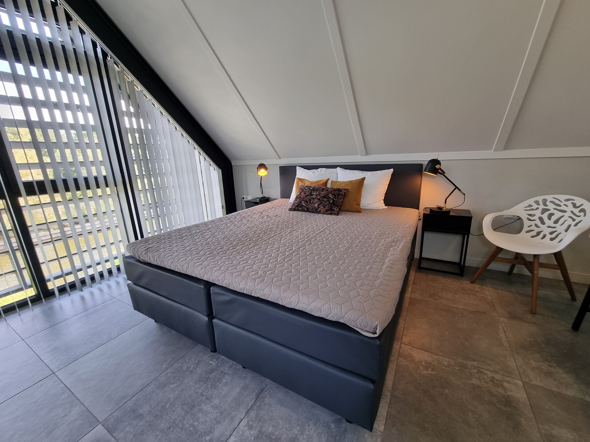 Watervilla Fjirtjin: Luxe verblijf aan het Slotermeer in Friesland - foto 25