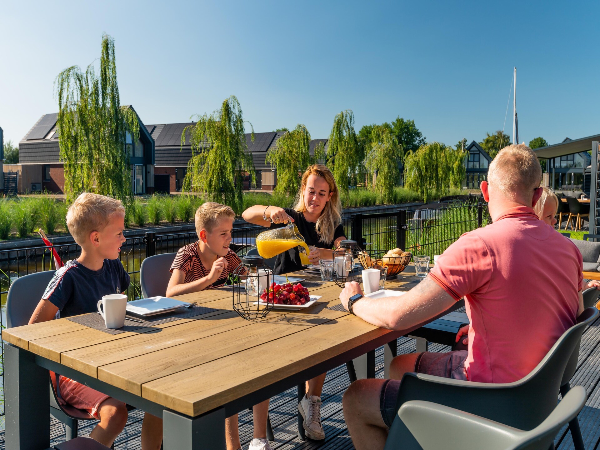 Watervilla Santjin: luxe verblijf aan het Slotermeer in Friesland - foto 35