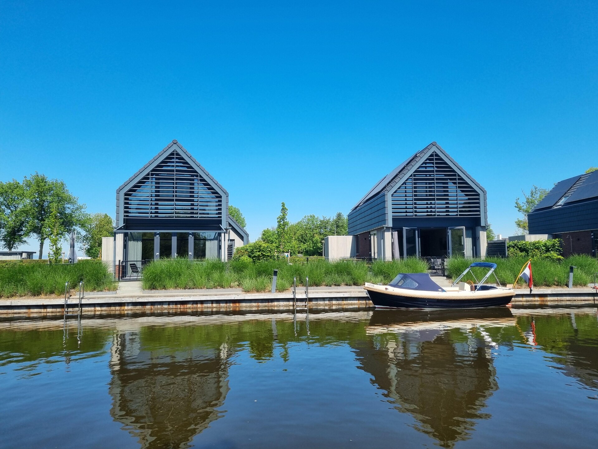 Watervilla Santjin: luxe verblijf aan het Slotermeer in Friesland - foto 29