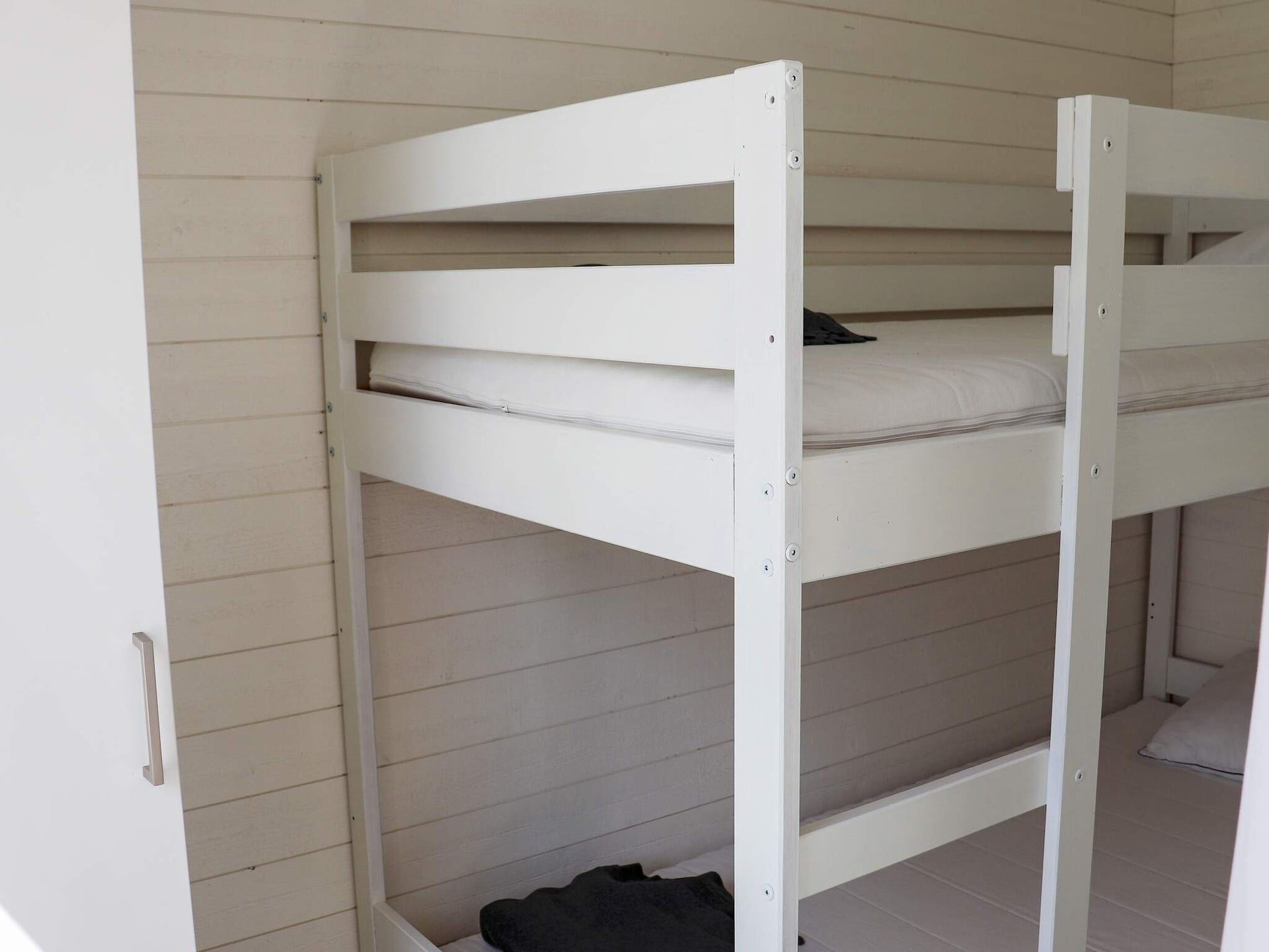 Modern vakantiehuis aan Vänernsee met golf en privé-dock in Värmland - foto 10