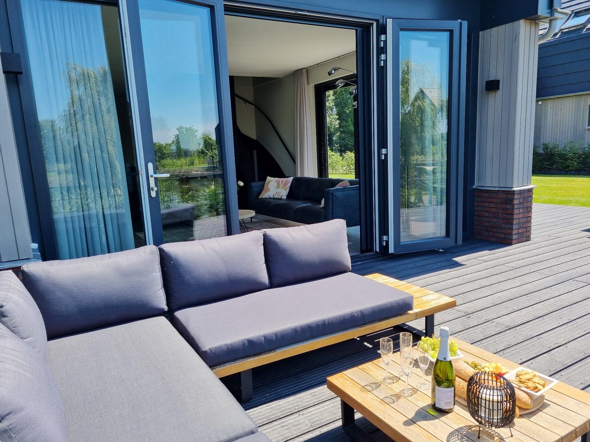 Watervilla Fiif: luxe familieverblijf direct aan het Slotermeer - foto 23