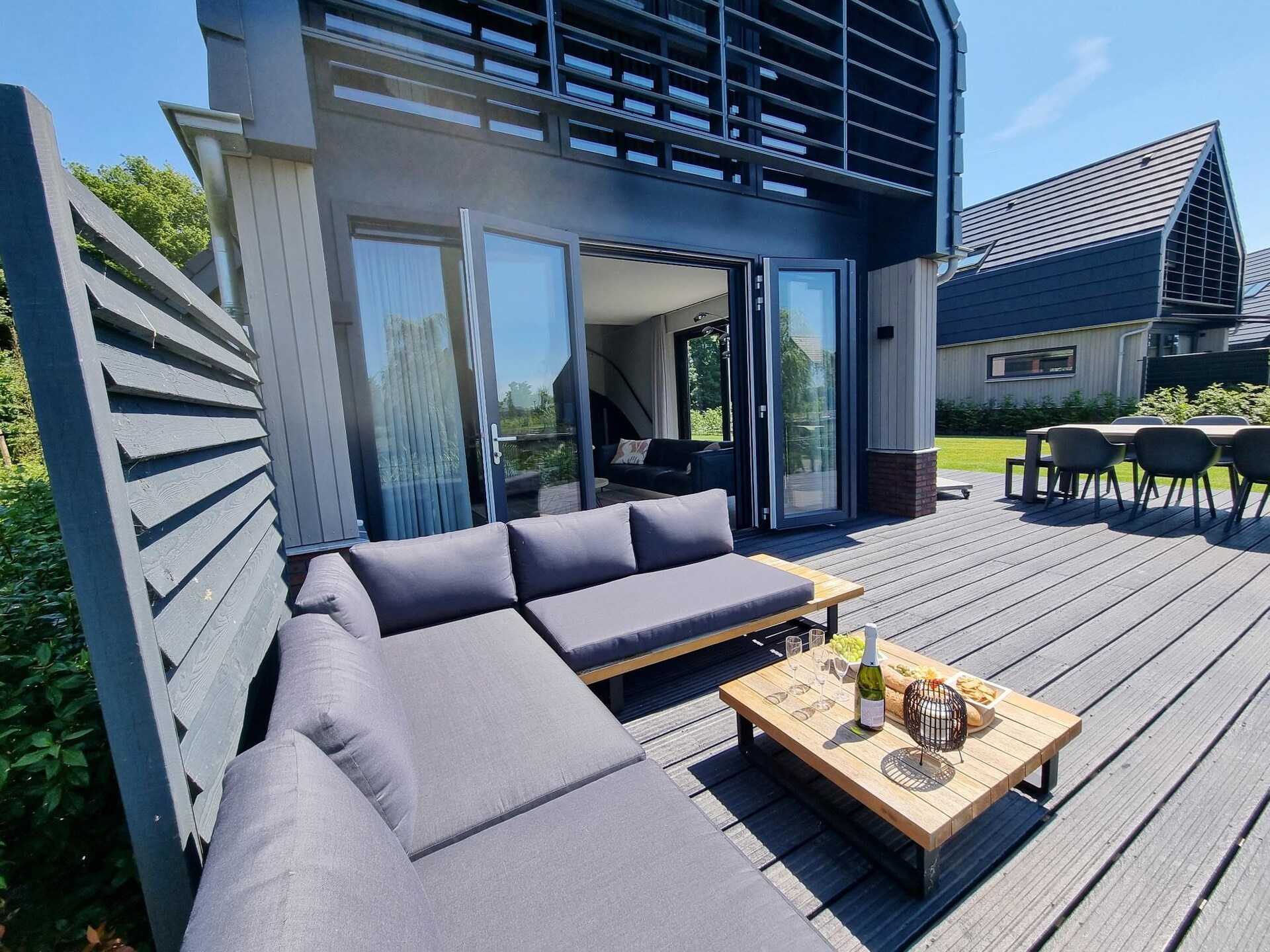Watervilla Fiif: luxe familieverblijf direct aan het Slotermeer - foto 24