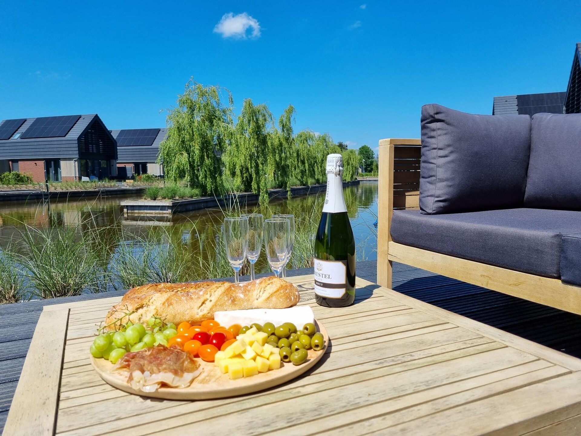 Luxe watervilla aan Slotermeer in Balk – 8 personen, eigen aanlegsteiger - foto 24
