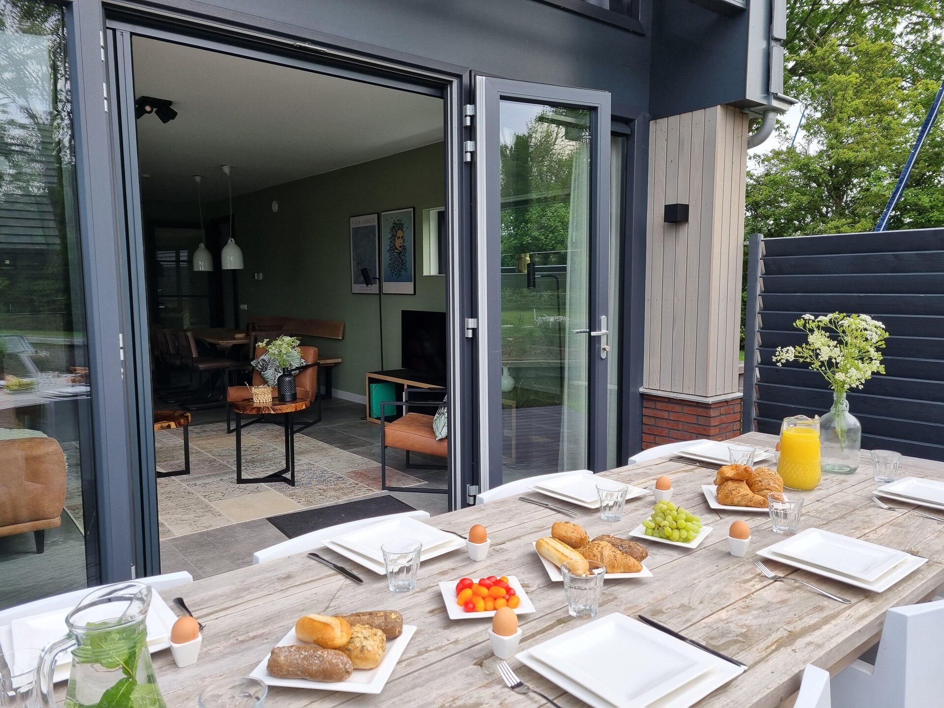 Luxe watervilla met aanlegsteiger aan het Slotermeer in Friesland - foto 16