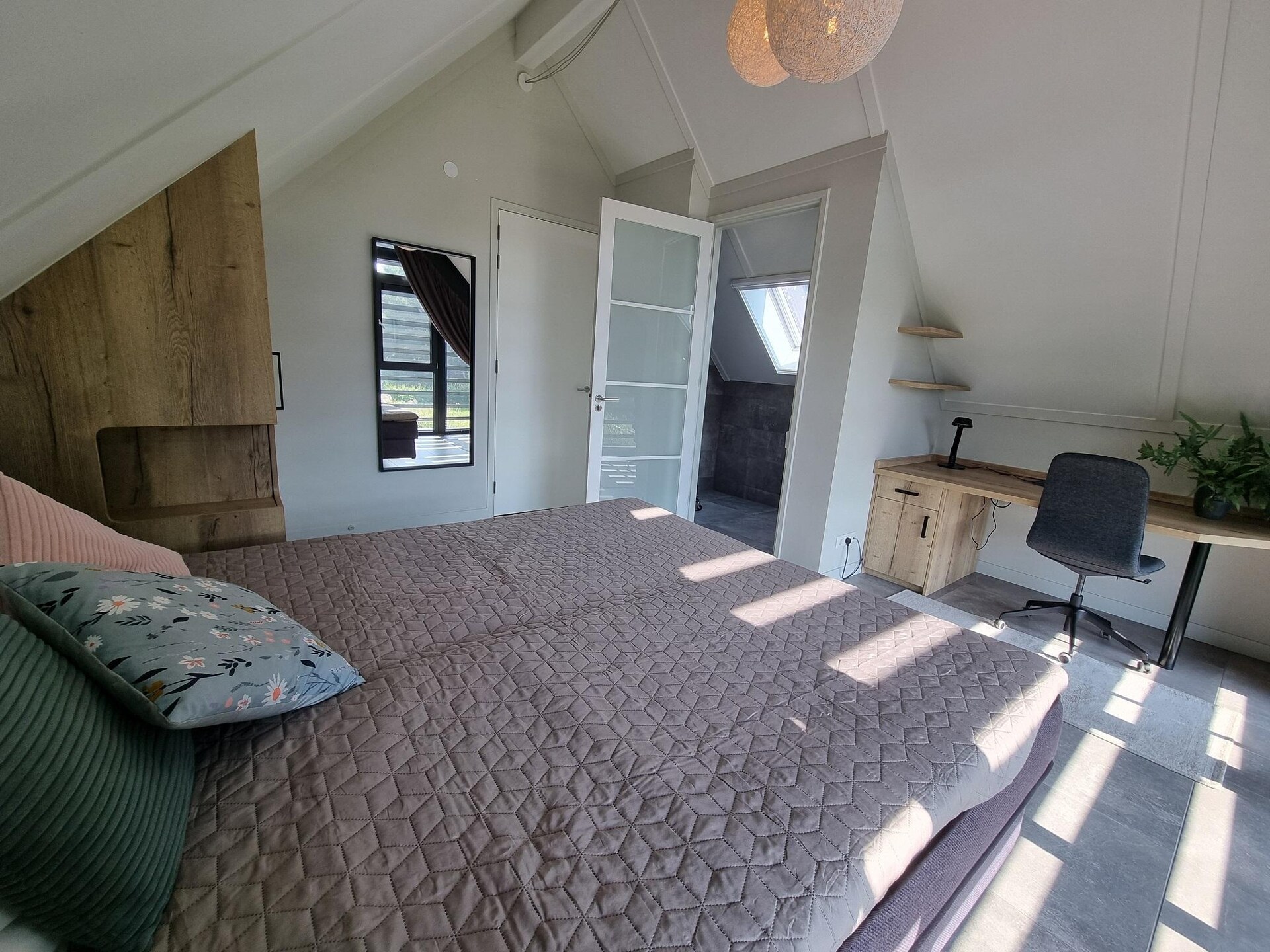 Luxe watervilla met aanlegsteiger aan het Slotermeer in Friesland - foto 13
