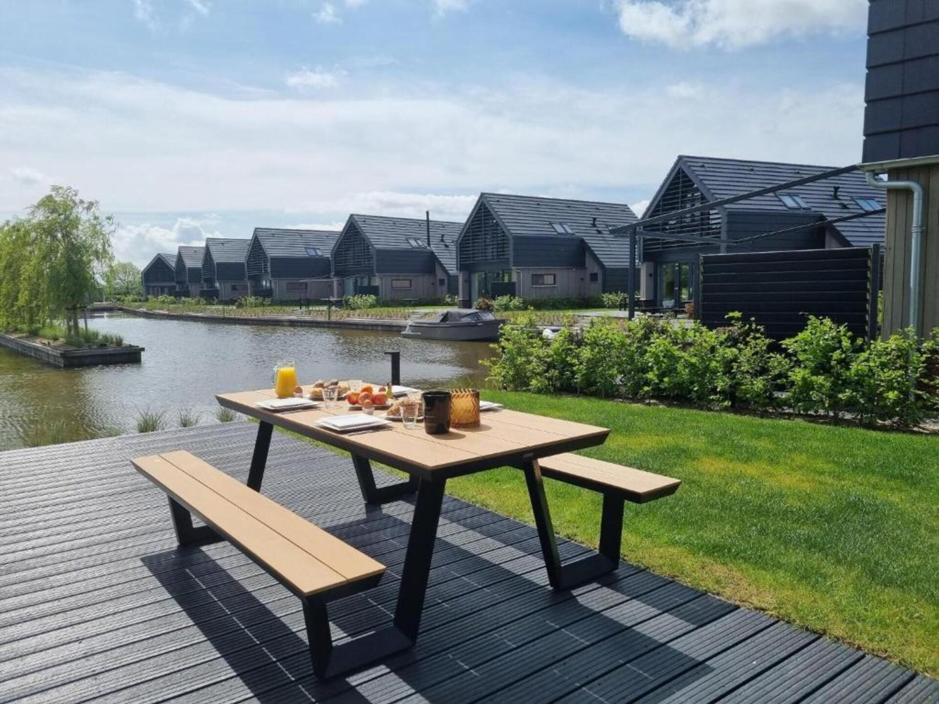 Watervilla Alve: luxe verblijf met aanlegsteiger aan het Slotermeer - foto 31