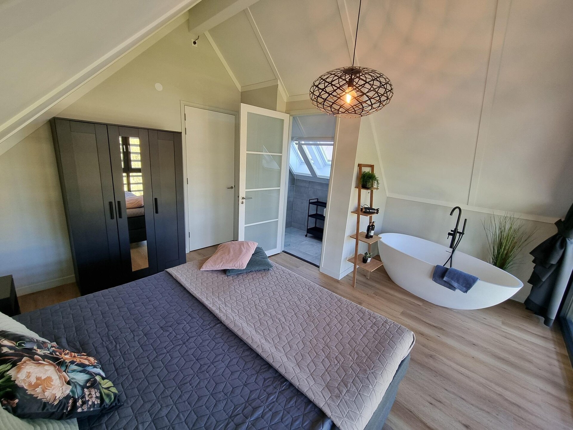 Watervilla Alve: luxe verblijf met aanlegsteiger aan het Slotermeer - foto 15