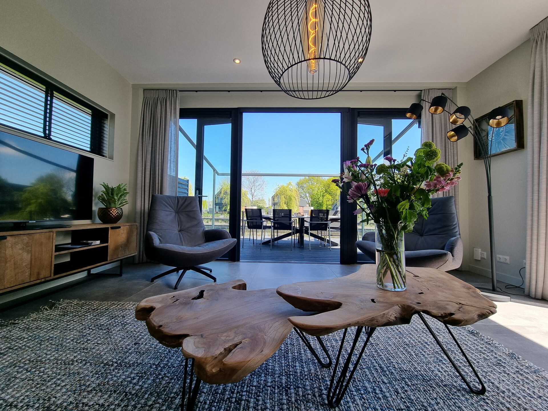 Watervilla Trettjin: luxe vakantiehuis met eigen aanlegsteiger aan het Slotermeer - foto 8