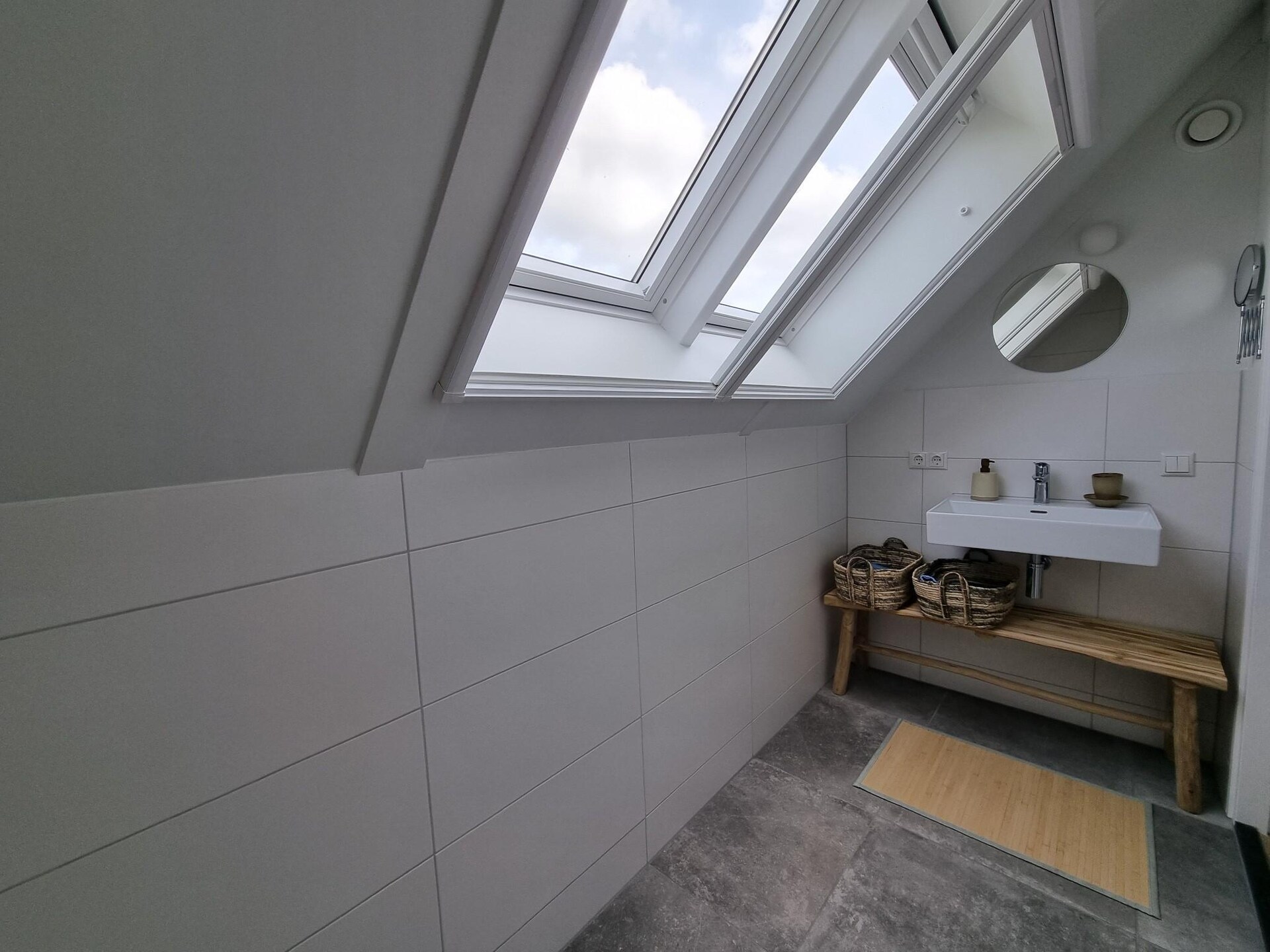 Watervilla Fiiftjin: luxe verblijf met aanlegsteiger aan het Slotermeer - foto 21