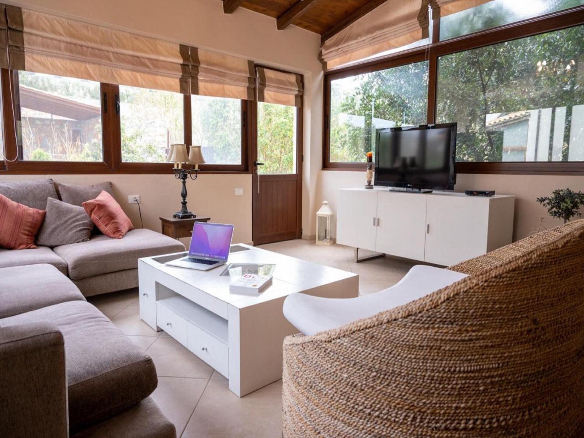 Vrijstaande villa met privézwembad en tuin op 1,4 km van het strand in Elounda - foto 14