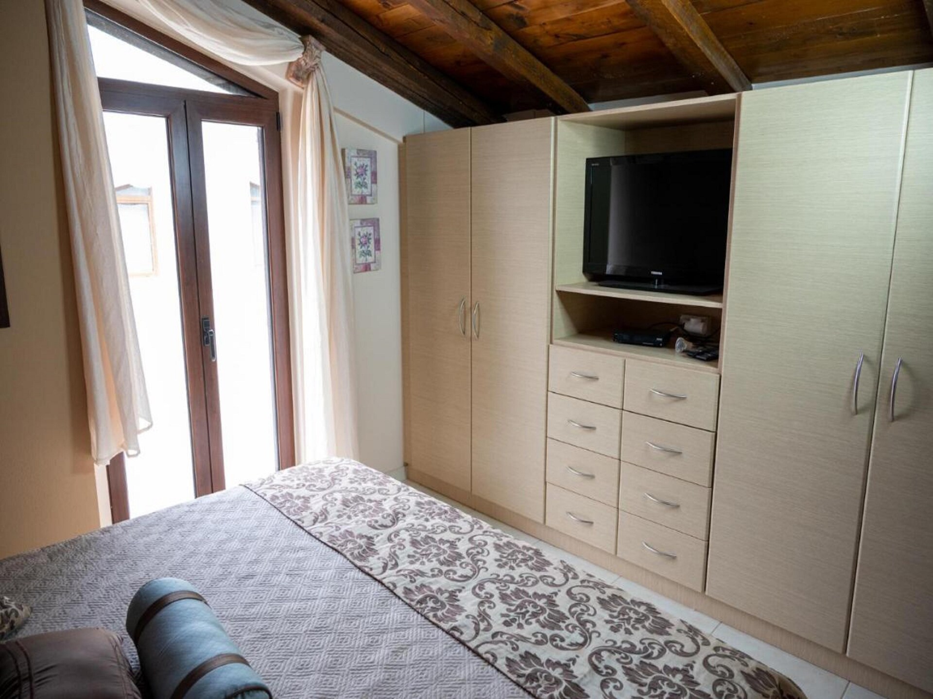 Vrijstaande villa met privézwembad en tuin op 1,4 km van het strand in Elounda - foto 28