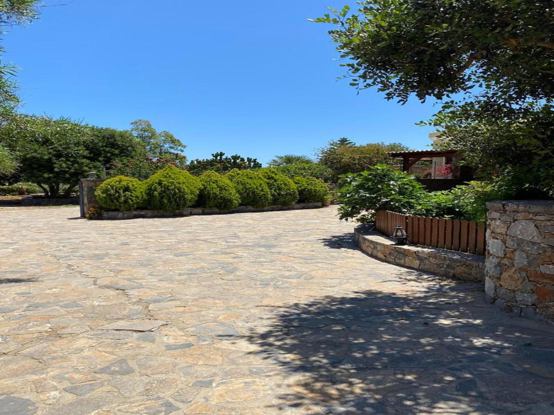 Vrijstaande villa met privézwembad en tuin op 1,4 km van het strand in Elounda - foto 34