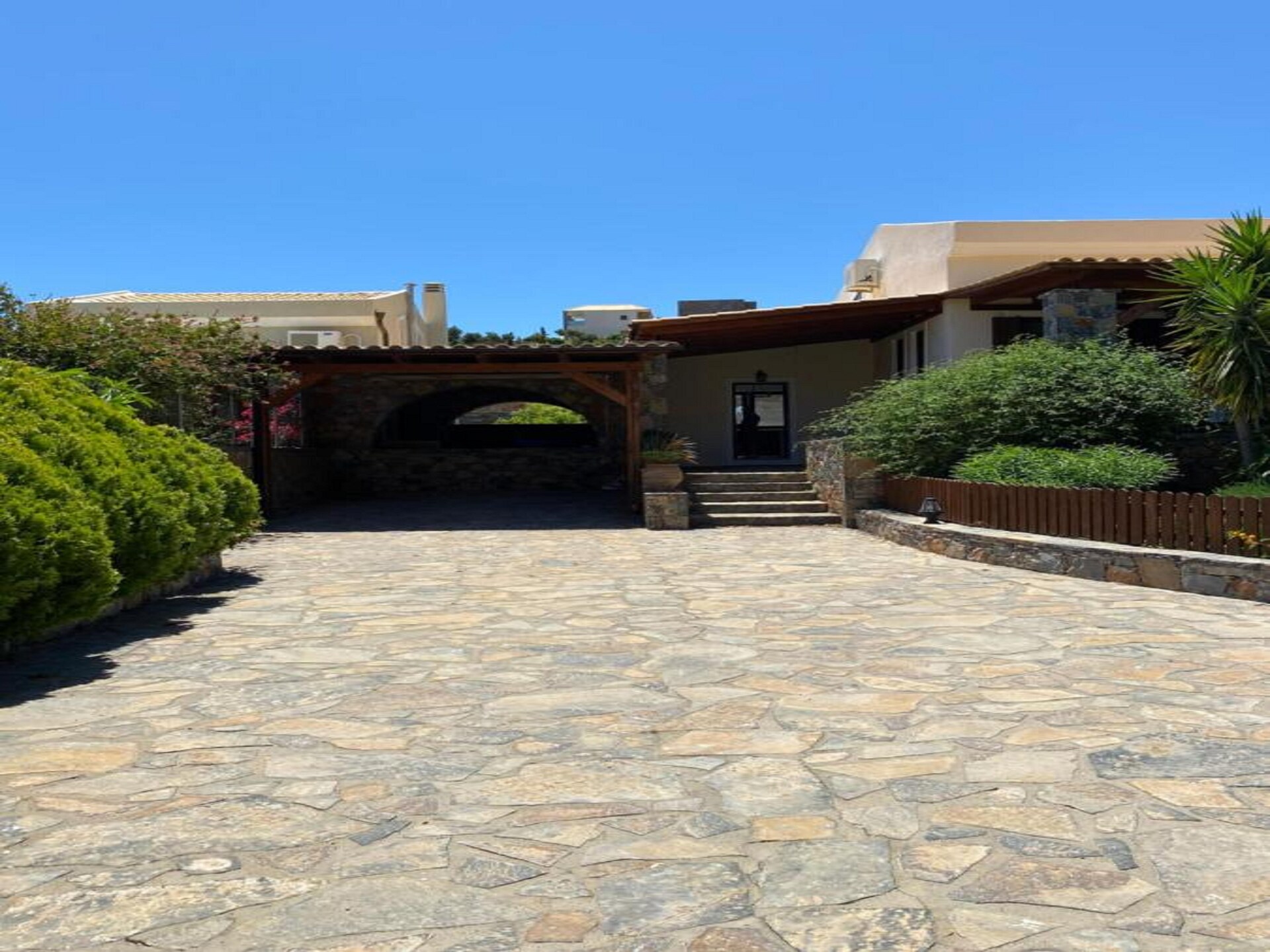 Vrijstaande villa met privézwembad en tuin op 1,4 km van het strand in Elounda - foto 11
