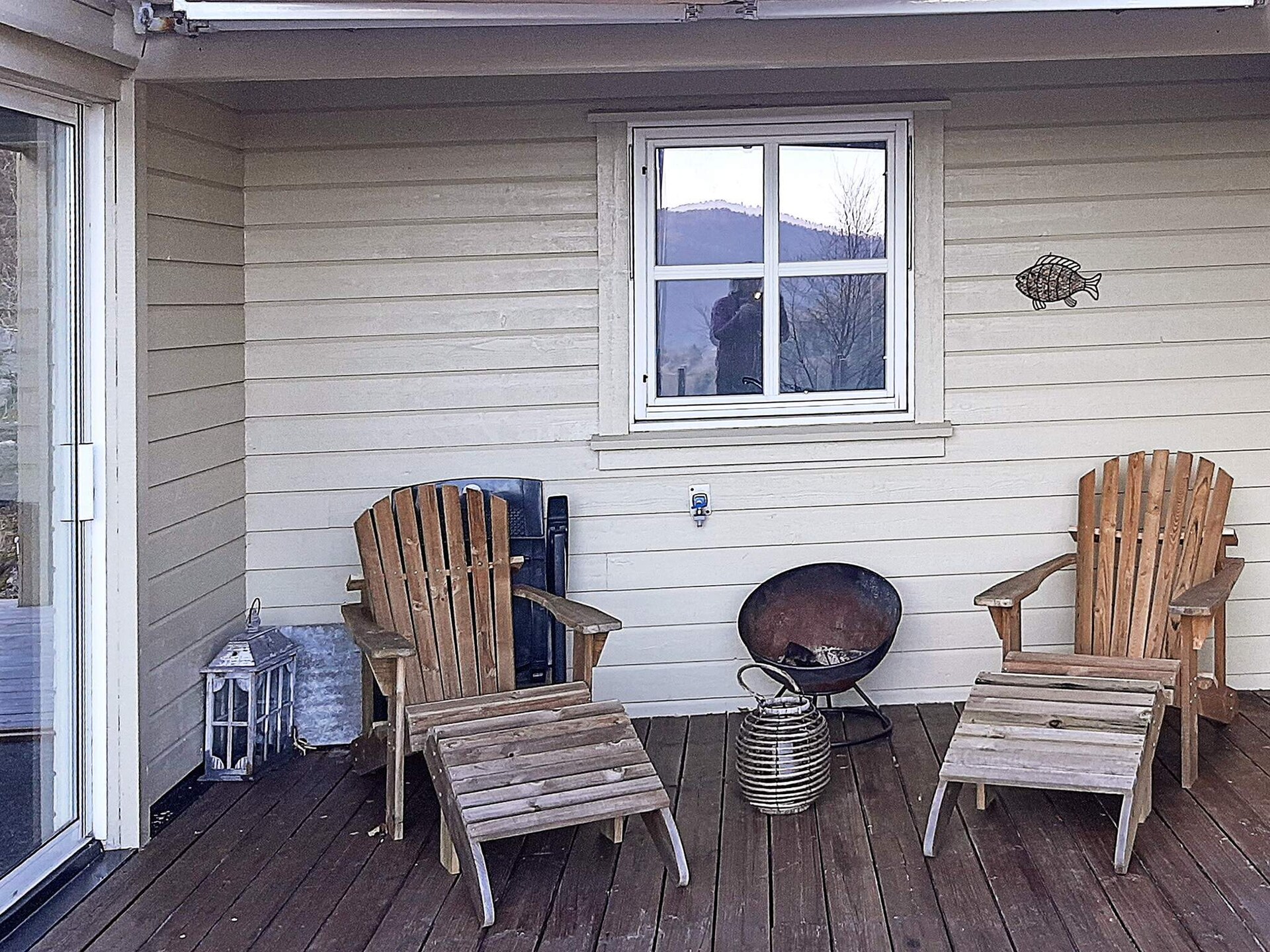 Ruim vakantiehuis in Lyngdal met eigen steiger en zeezicht - foto 4