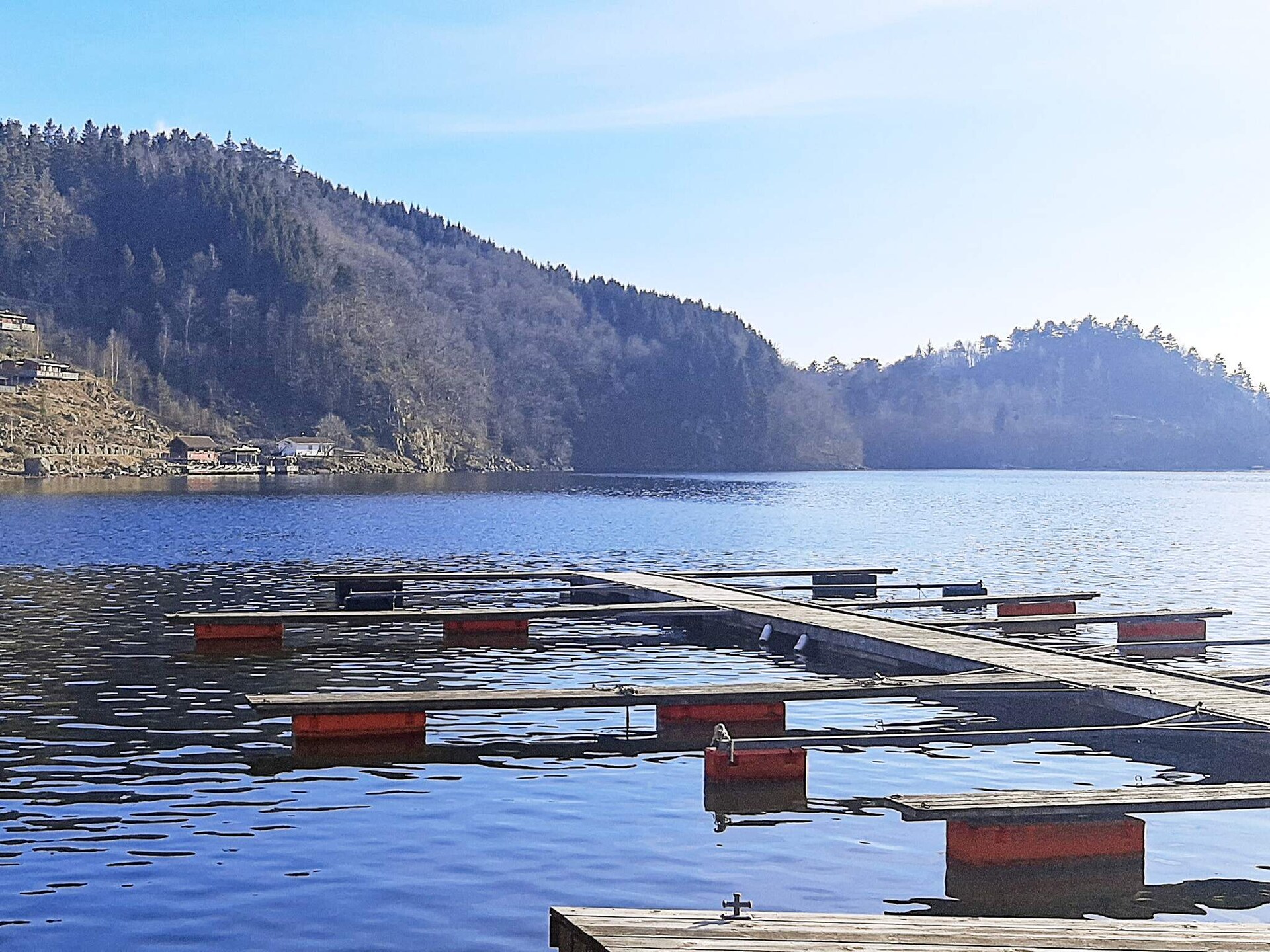 Ruim vakantiehuis in Lyngdal met eigen steiger en zeezicht - foto 17
