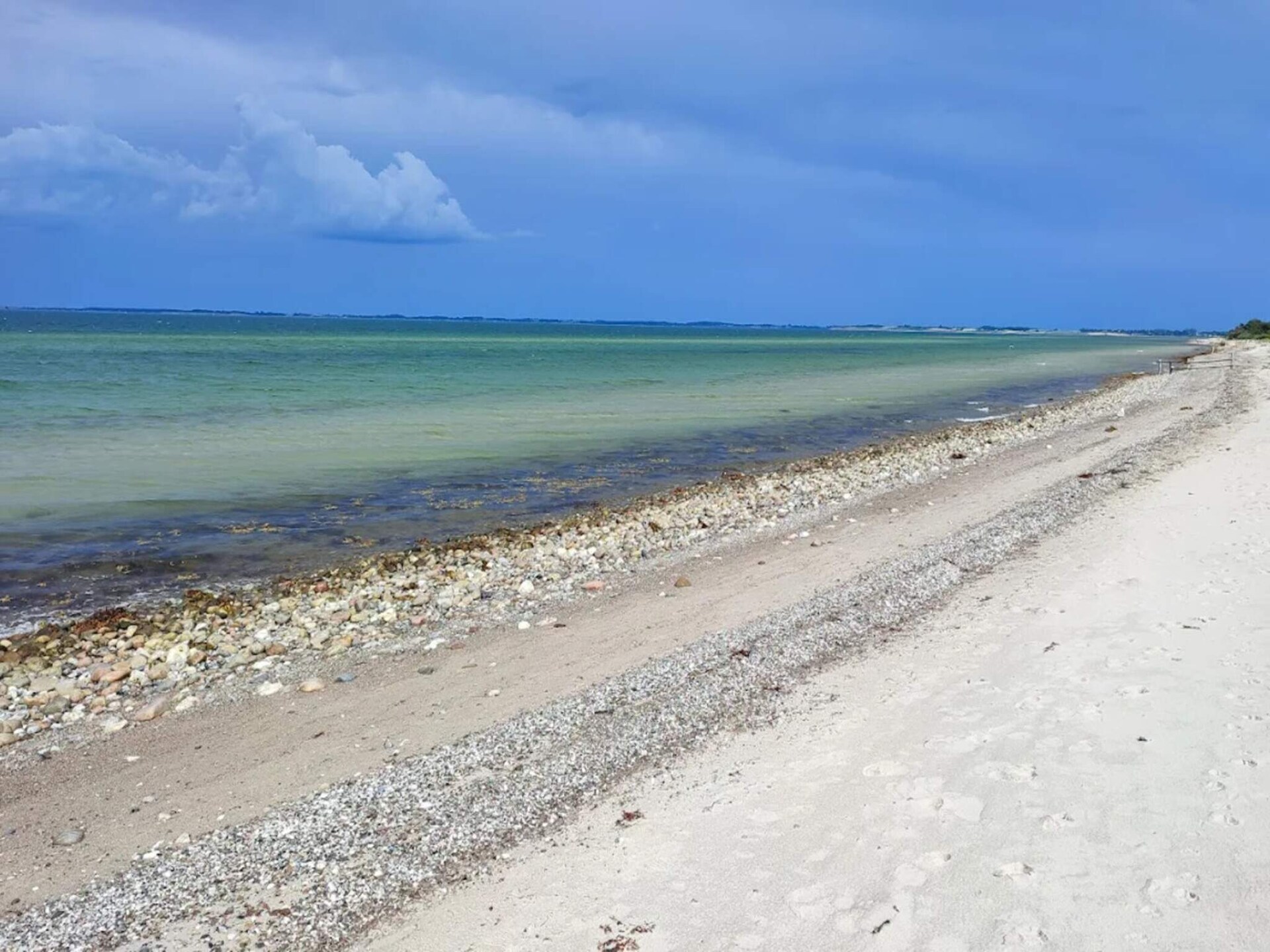Wellnessvilla nabij Hasmark Strand met binnen- en buitenwhirlpool voor 8 personen - foto 18