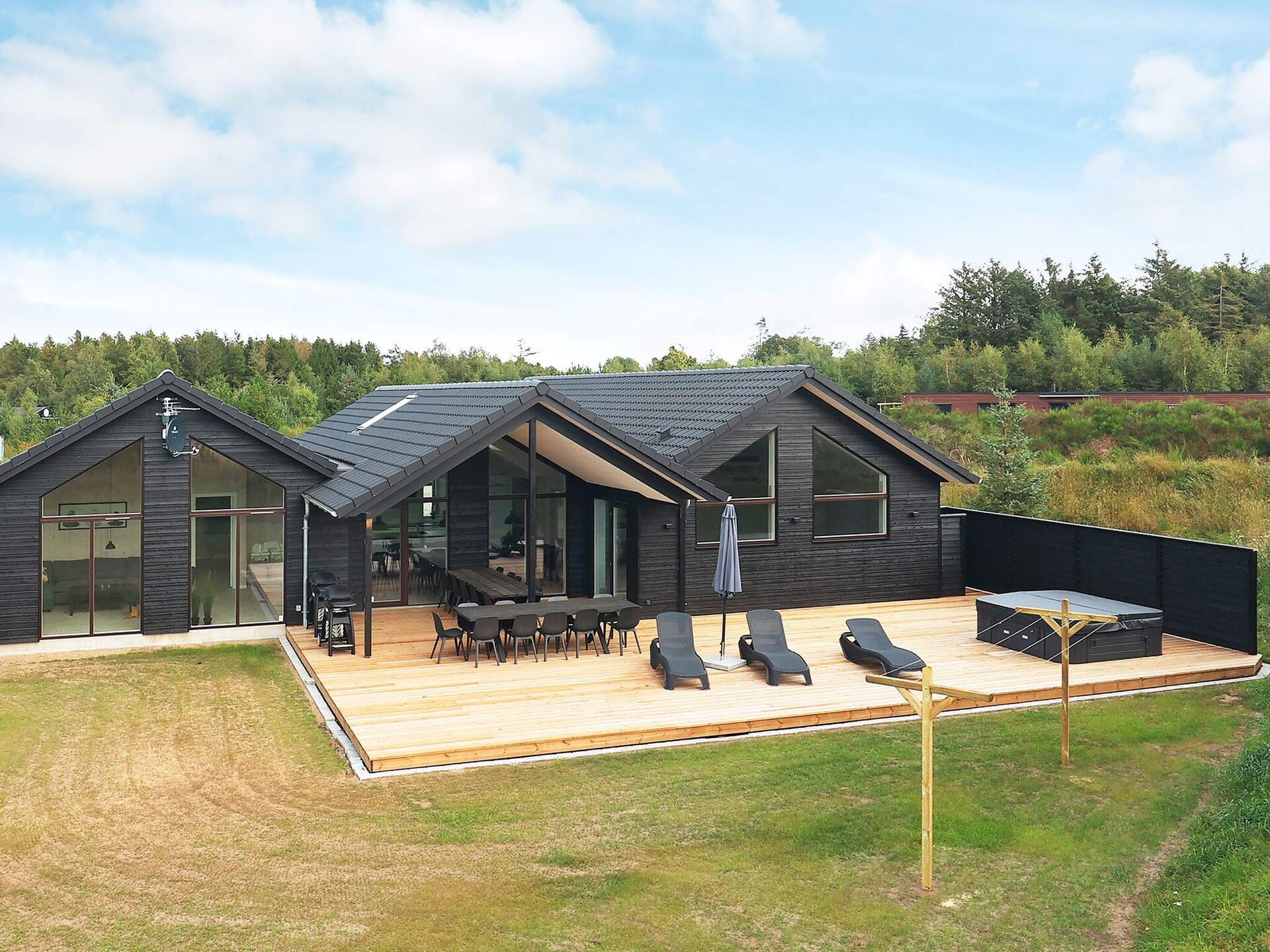 Op 500 m van zee: luxe vakantiehuis in Højslev voor 20 personen - foto 1