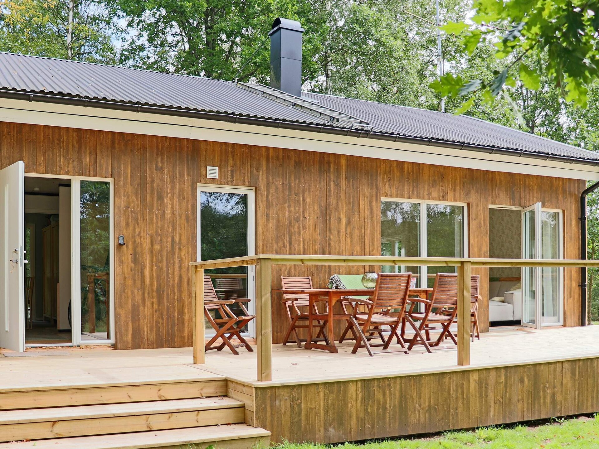 Vrijstaand vakantiehuis met houtgestookte whirlpool nabij golfbaan in Knäred - foto 11
