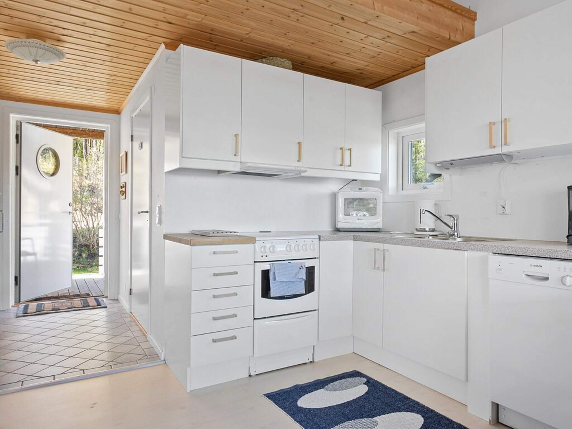Vrijstaand vakantiehuis op Rossö met zeezicht, sauna en apart gastenverblijf - foto 13