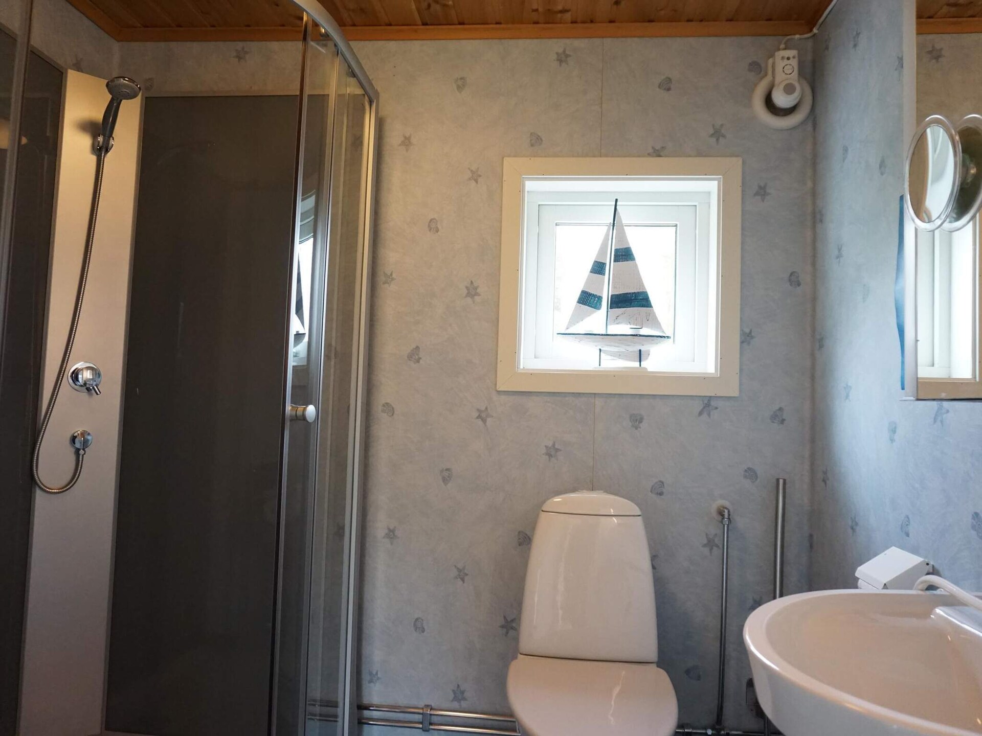 Vrijstaand vakantiehuis op Rossö met zeezicht, sauna en apart gastenverblijf - foto 19