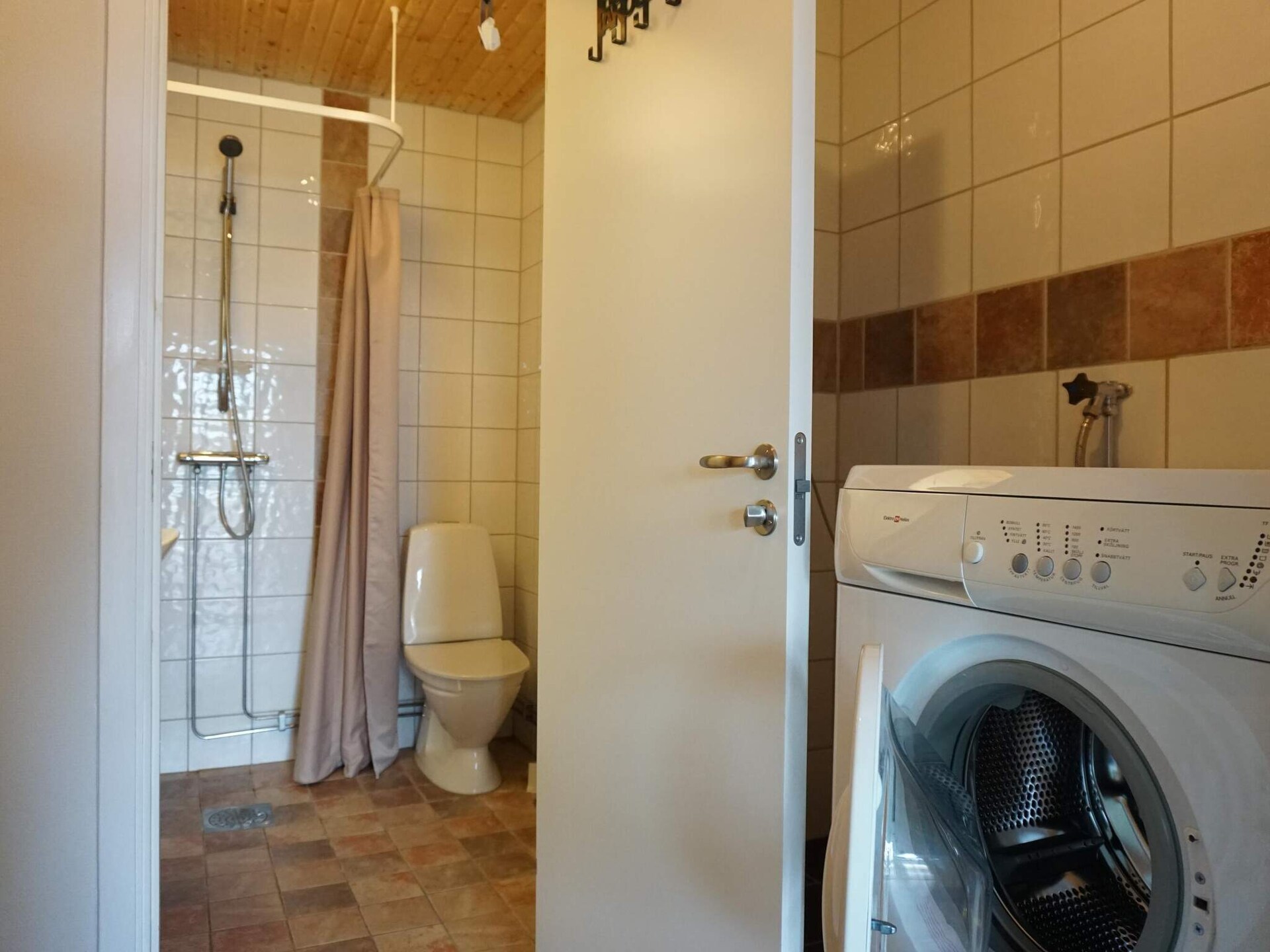 Vrijstaand vakantiehuis op Rossö met zeezicht, sauna en apart gastenverblijf - foto 15