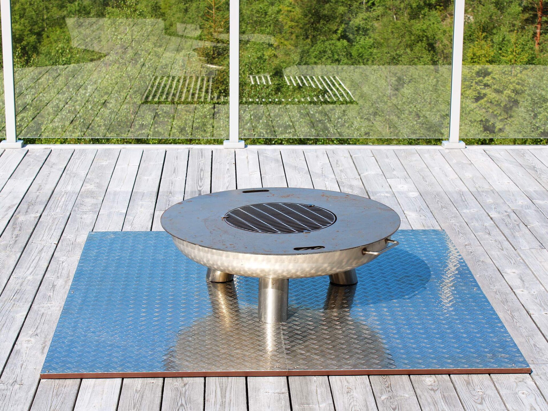 Modern vakantiehuis met zeezicht en grote terras in Lyngdal - foto 34