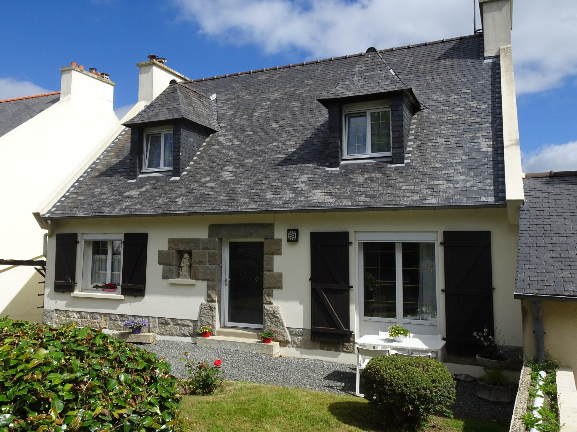 Authentiek vakantiehuis in Guerlesquin met grote tuin, nabij meer en strand - foto 1