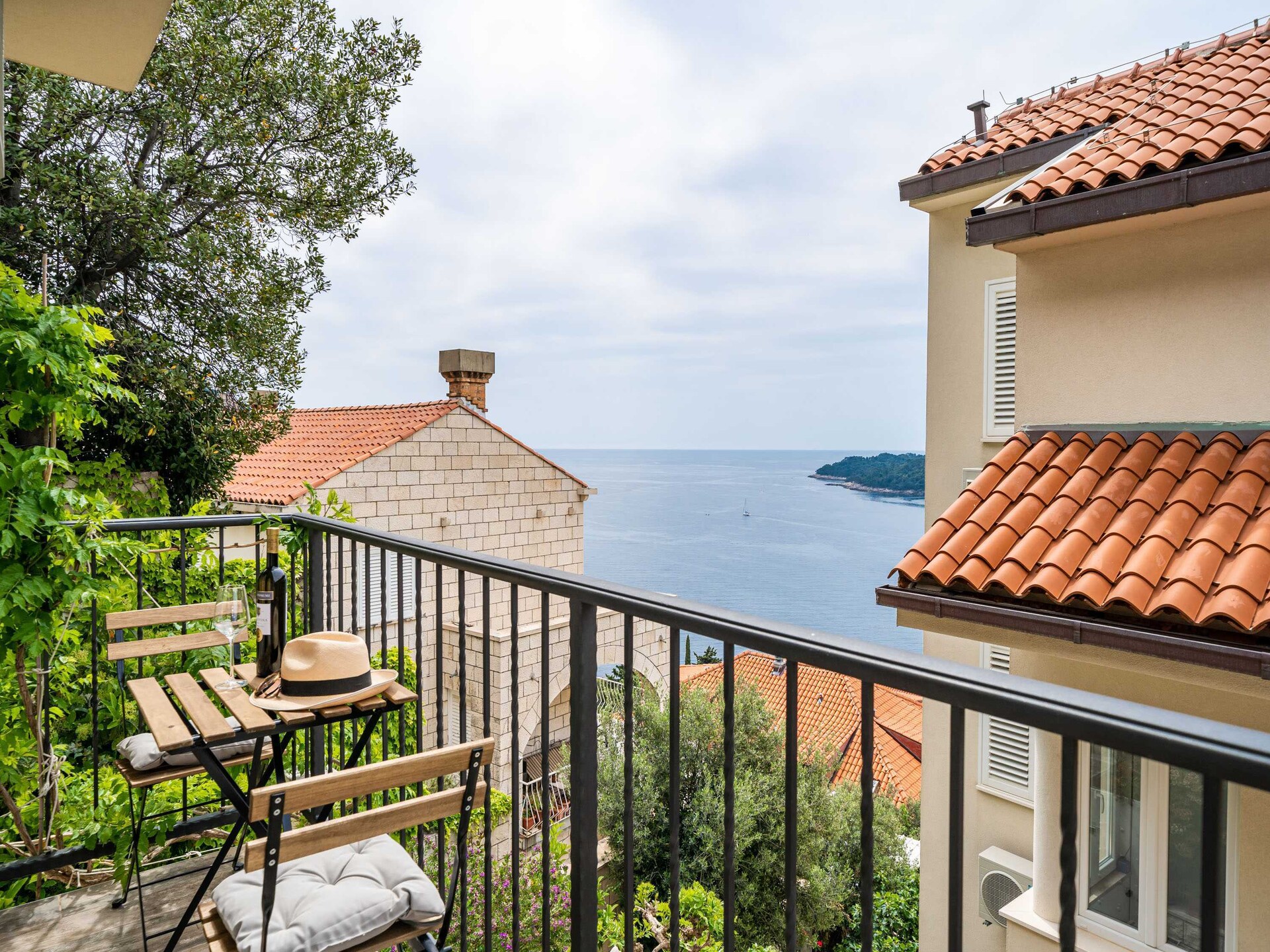 Romantische kamer met balkon, op loopafstand van strand en oude stad Dubrovnik - foto 13