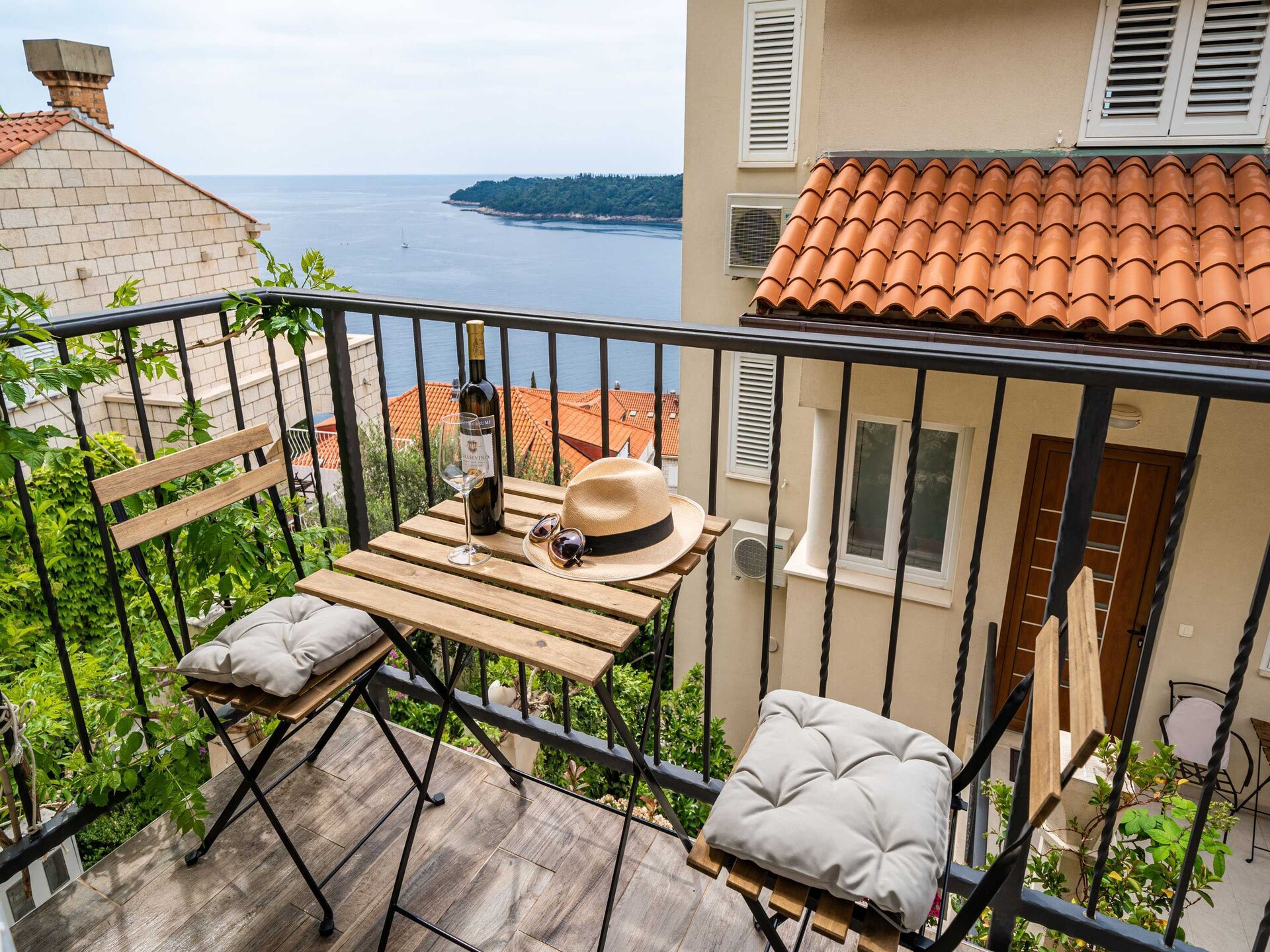 Romantische kamer met balkon, op loopafstand van strand en oude stad Dubrovnik - foto 14