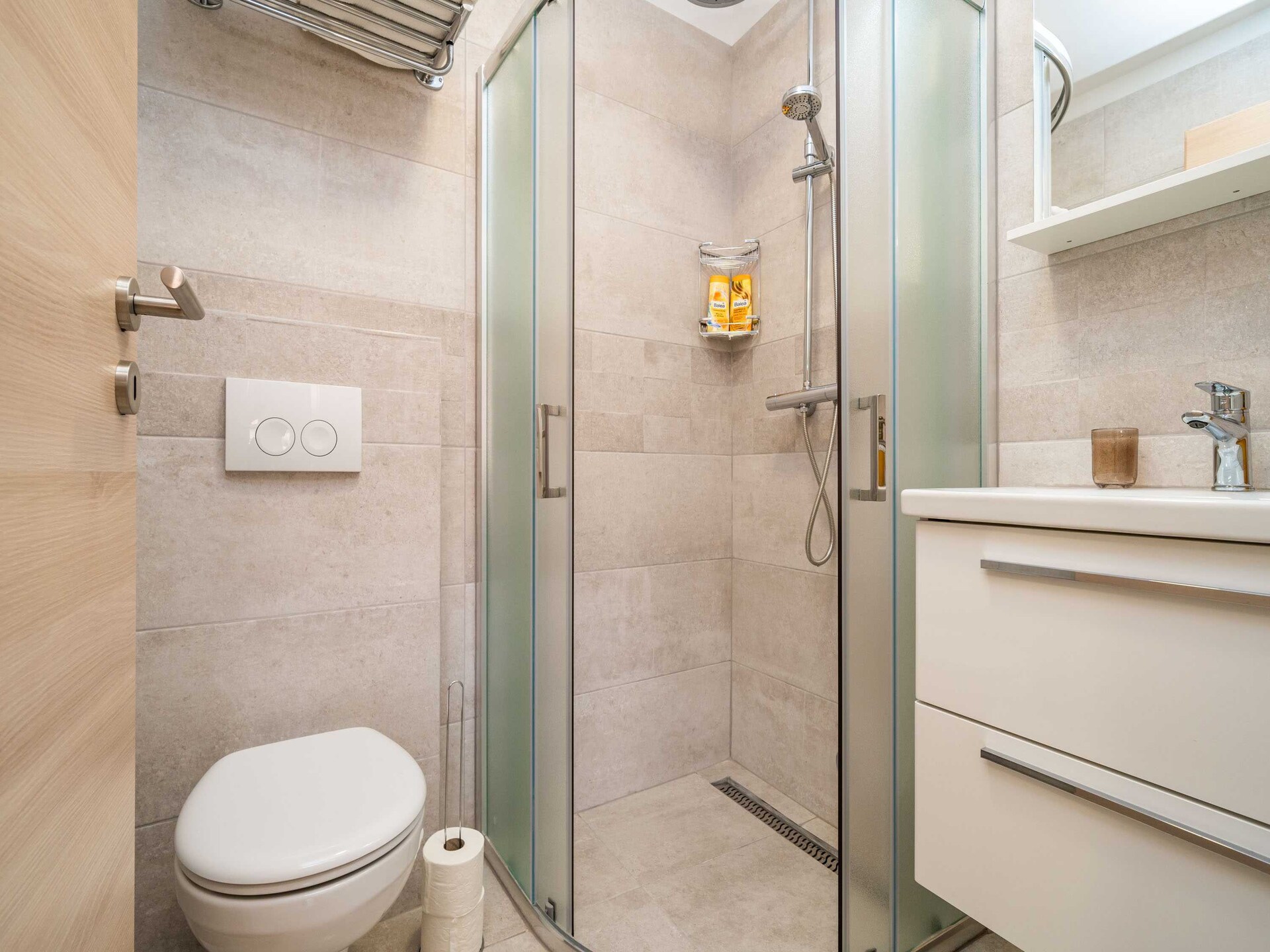 Romantische kamer met balkon, op loopafstand van strand en oude stad Dubrovnik - foto 10