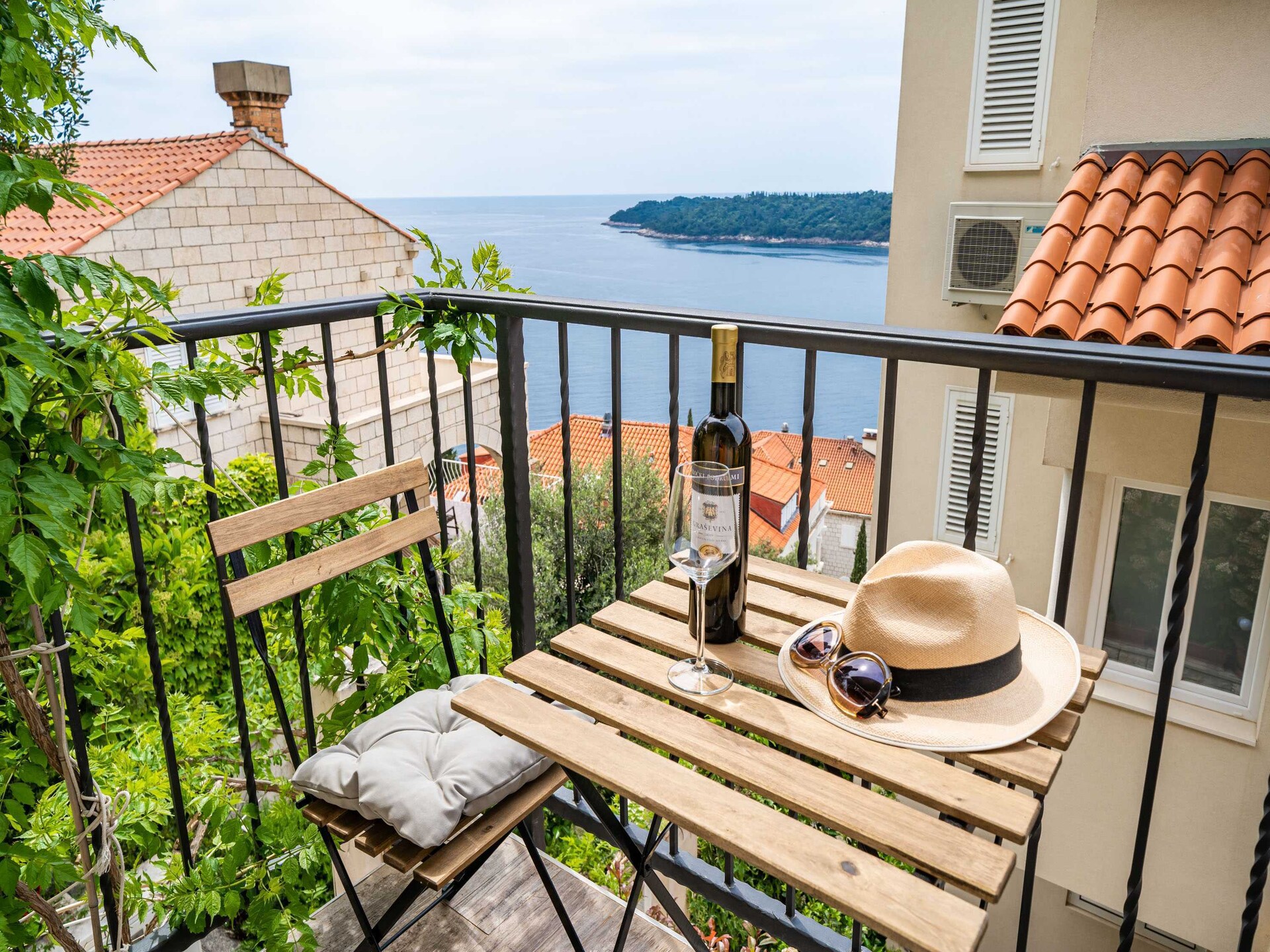 Romantische kamer met balkon, op loopafstand van strand en oude stad Dubrovnik - foto 17
