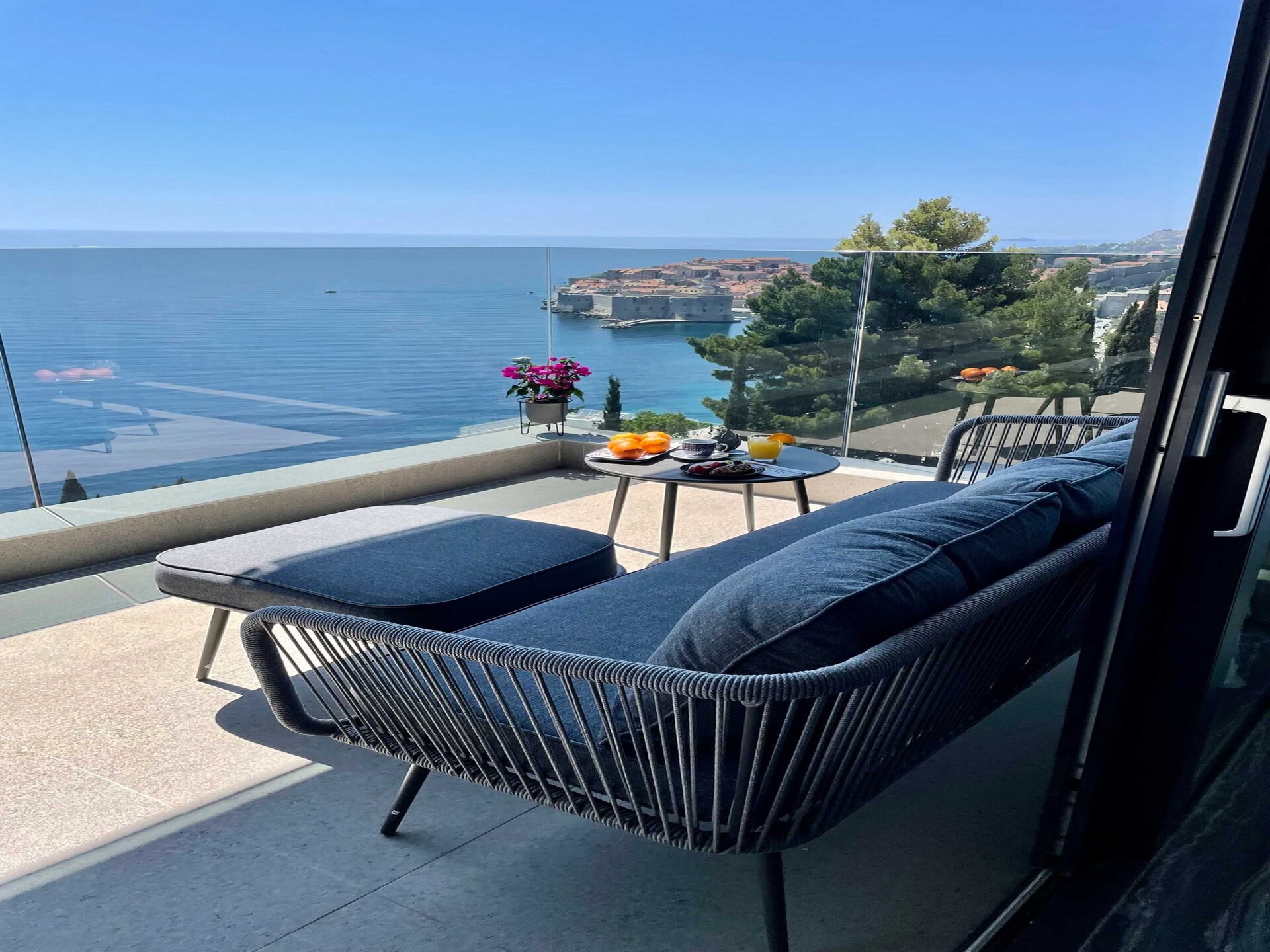Stijlvol appartement met panoramisch zeezicht en terras in Dubrovnik - foto 16