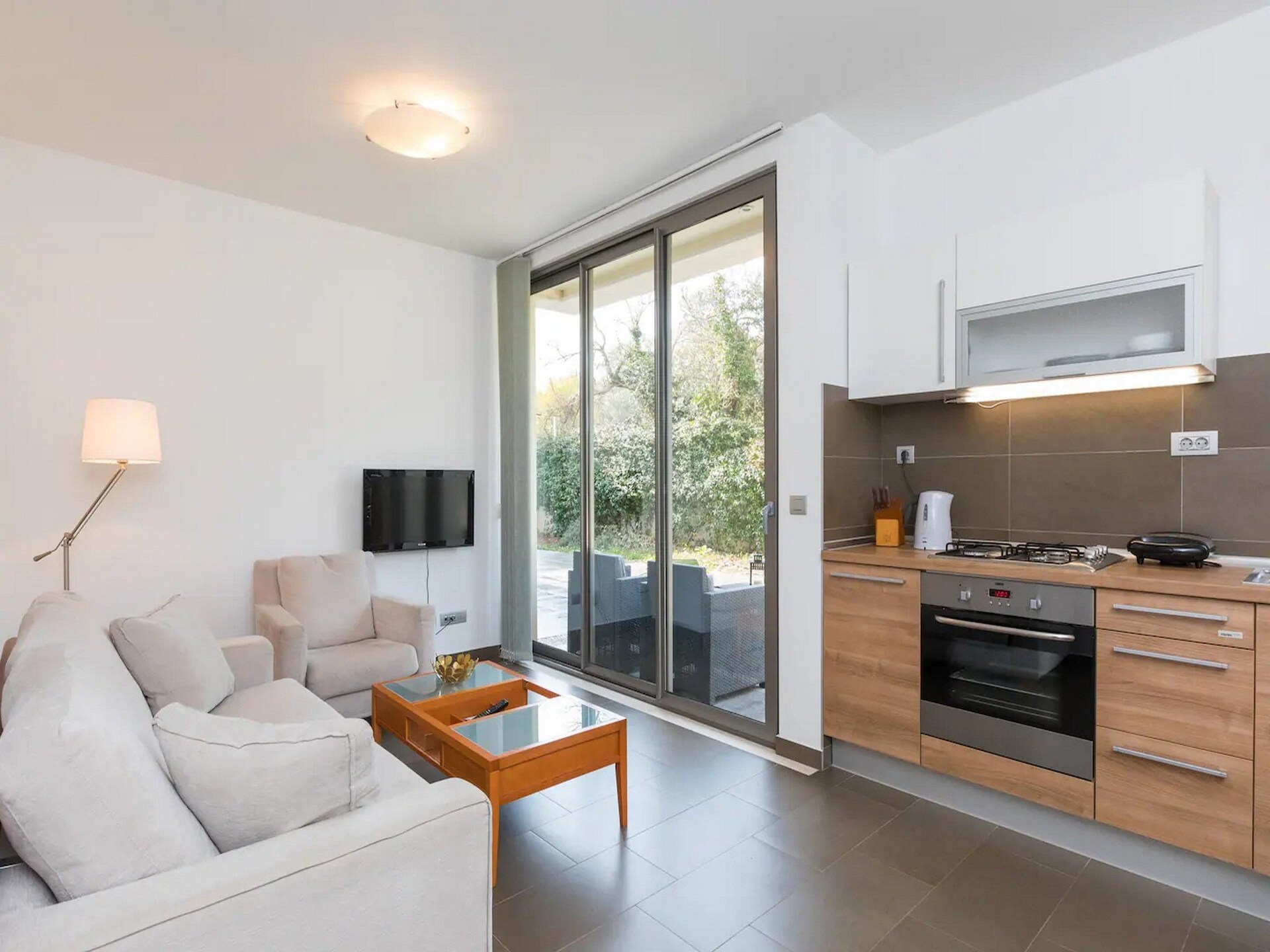 Knus appartement met terras in Lapad, op 300 meter van het strand - foto 14