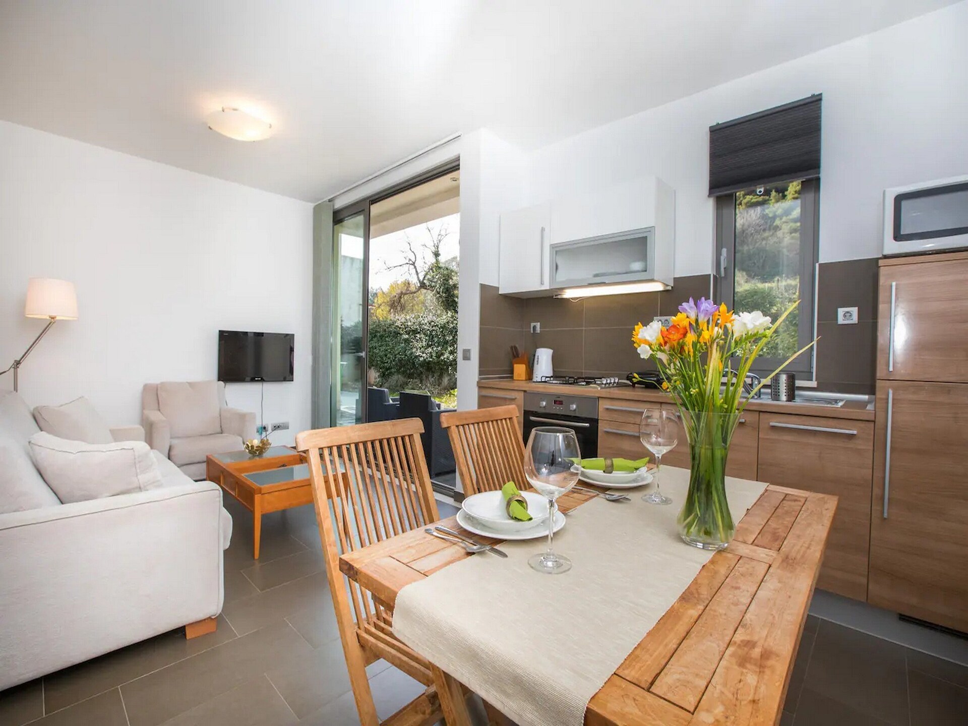Knus appartement met terras in Lapad, op 300 meter van het strand - foto 13