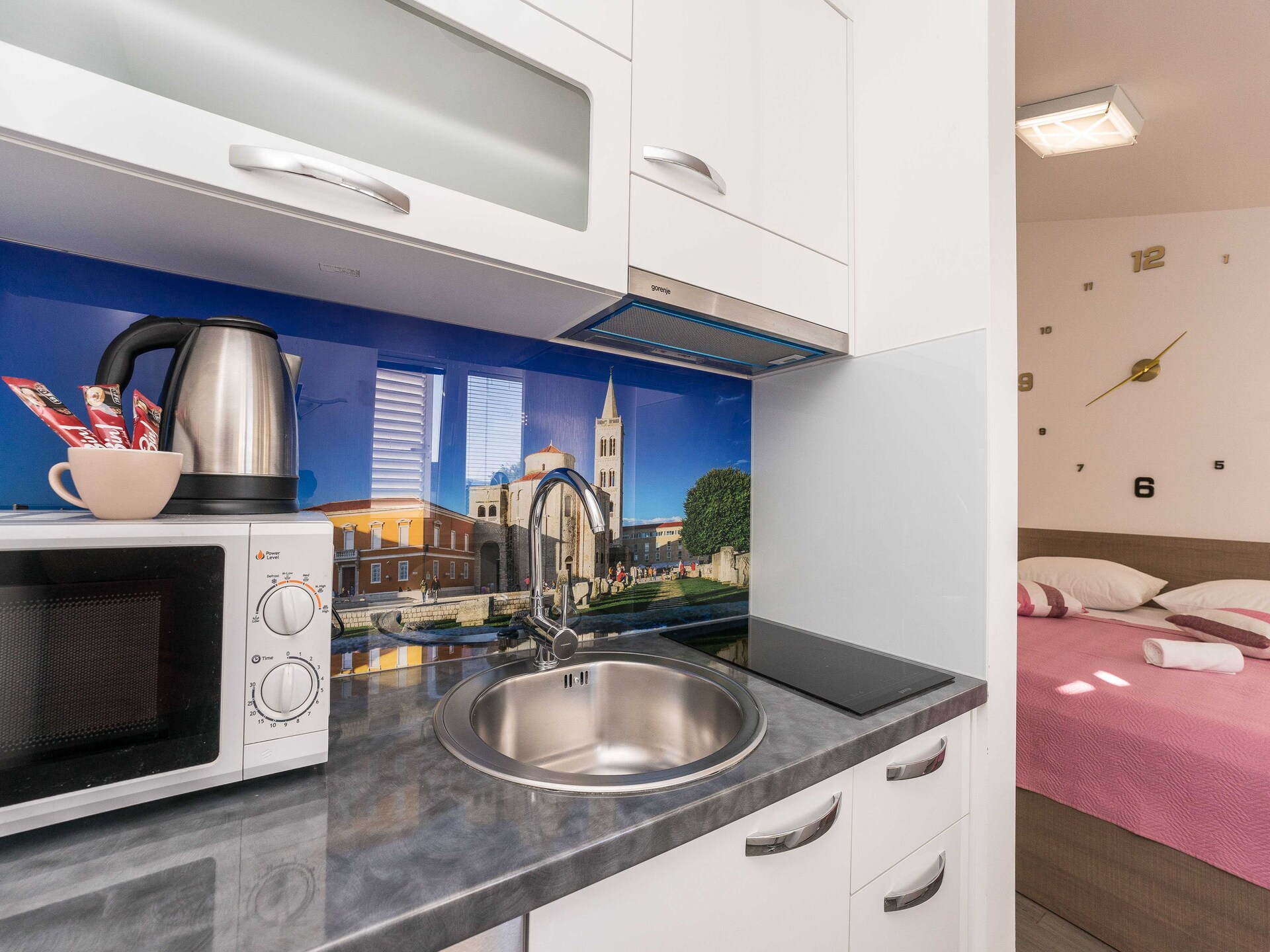 Studio Roberta in Zadar: knus appartement met balkon, vlakbij het strand - foto 9