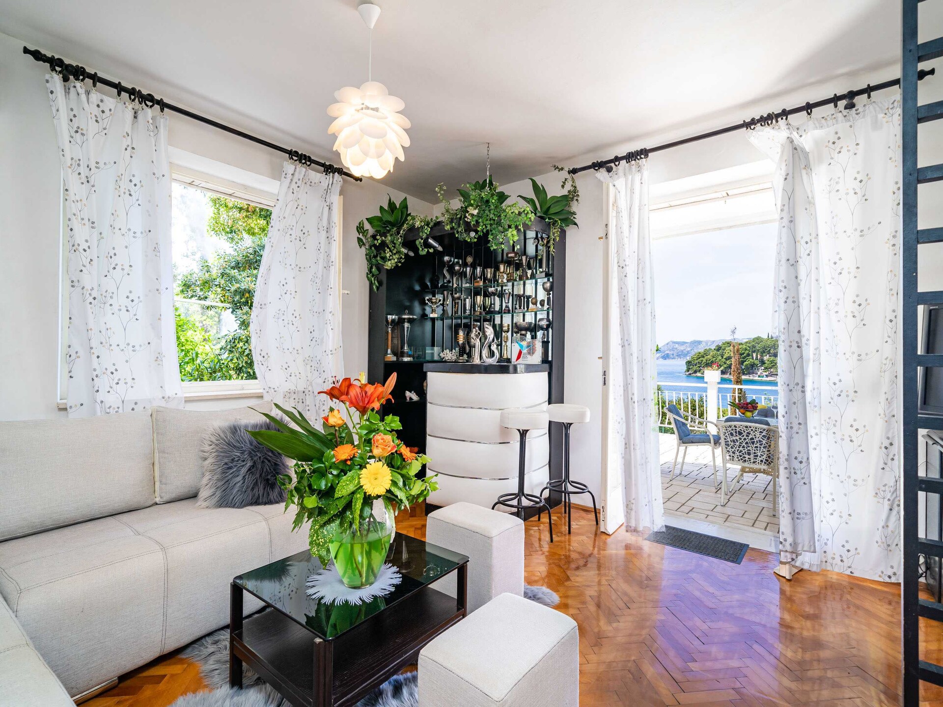 Ruim appartement met zeezicht en terras op 100 meter van het strand in Cavtat - foto 8