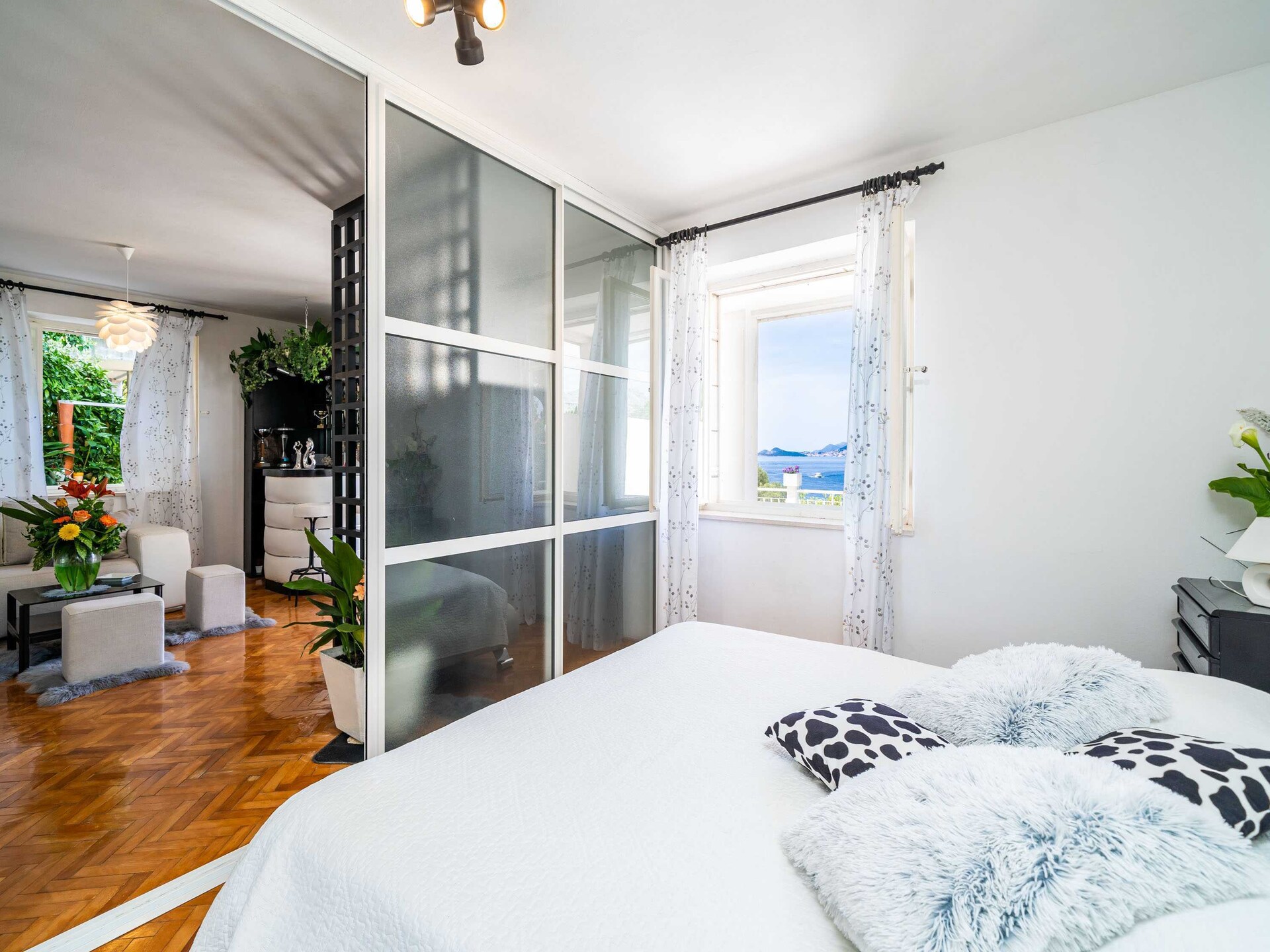 Ruim appartement met zeezicht en terras op 100 meter van het strand in Cavtat - foto 11