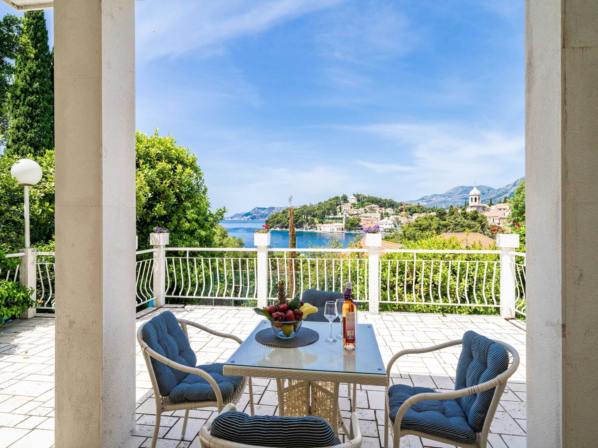Ruim appartement met zeezicht en terras op 100 meter van het strand in Cavtat - foto 59