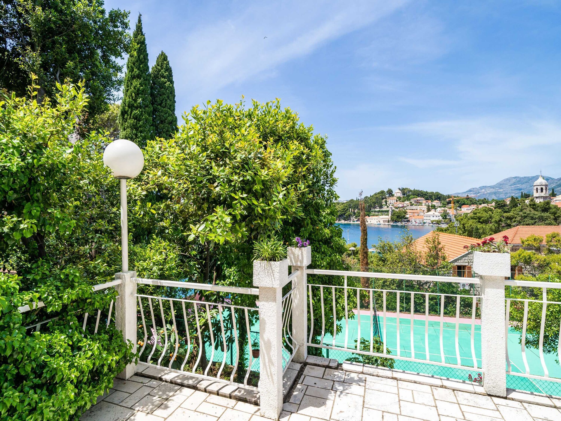 Ruim appartement met zeezicht en terras op 100 meter van het strand in Cavtat - foto 56