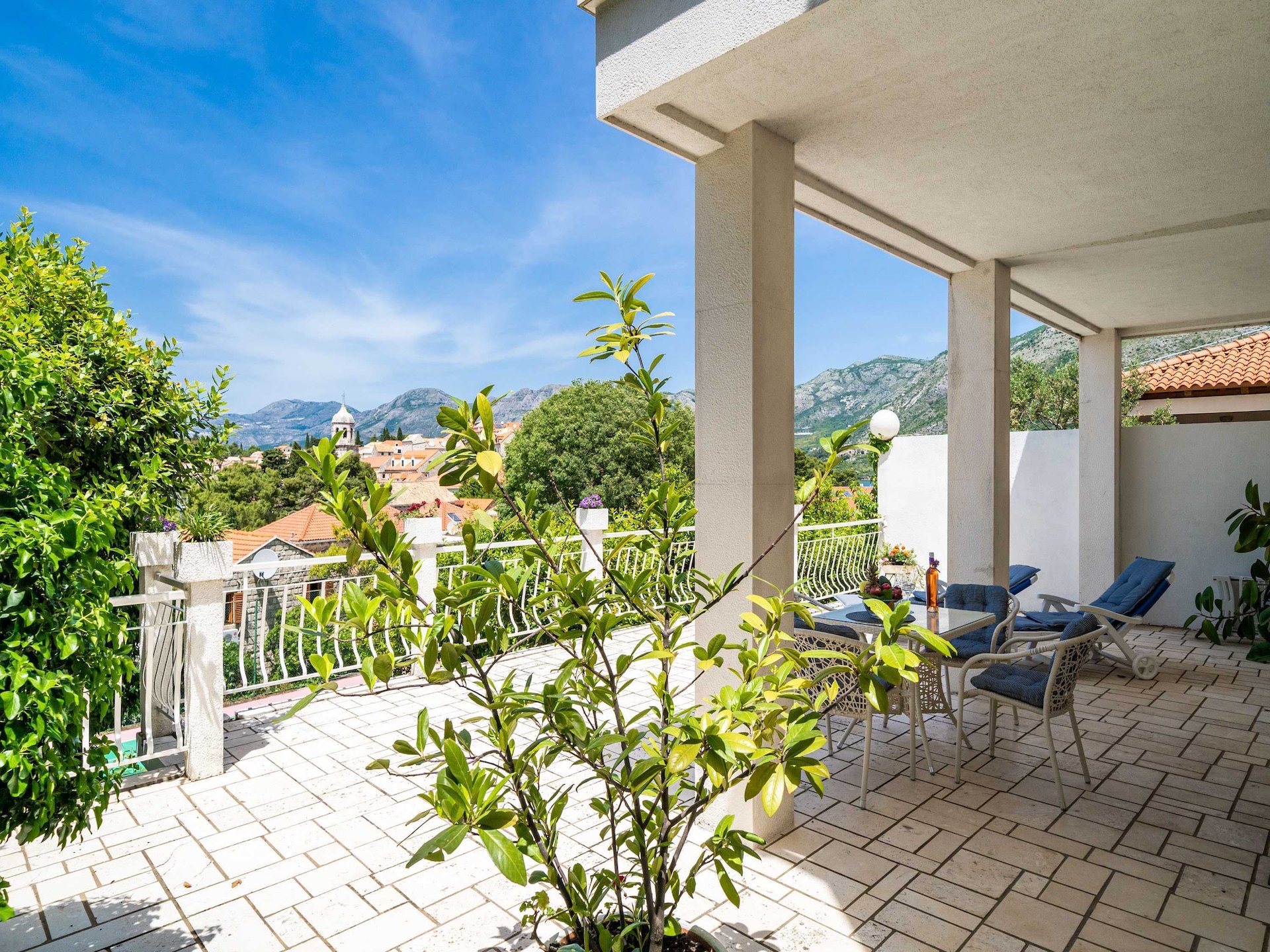 Ruim appartement met zeezicht en terras op 100 meter van het strand in Cavtat - foto 52