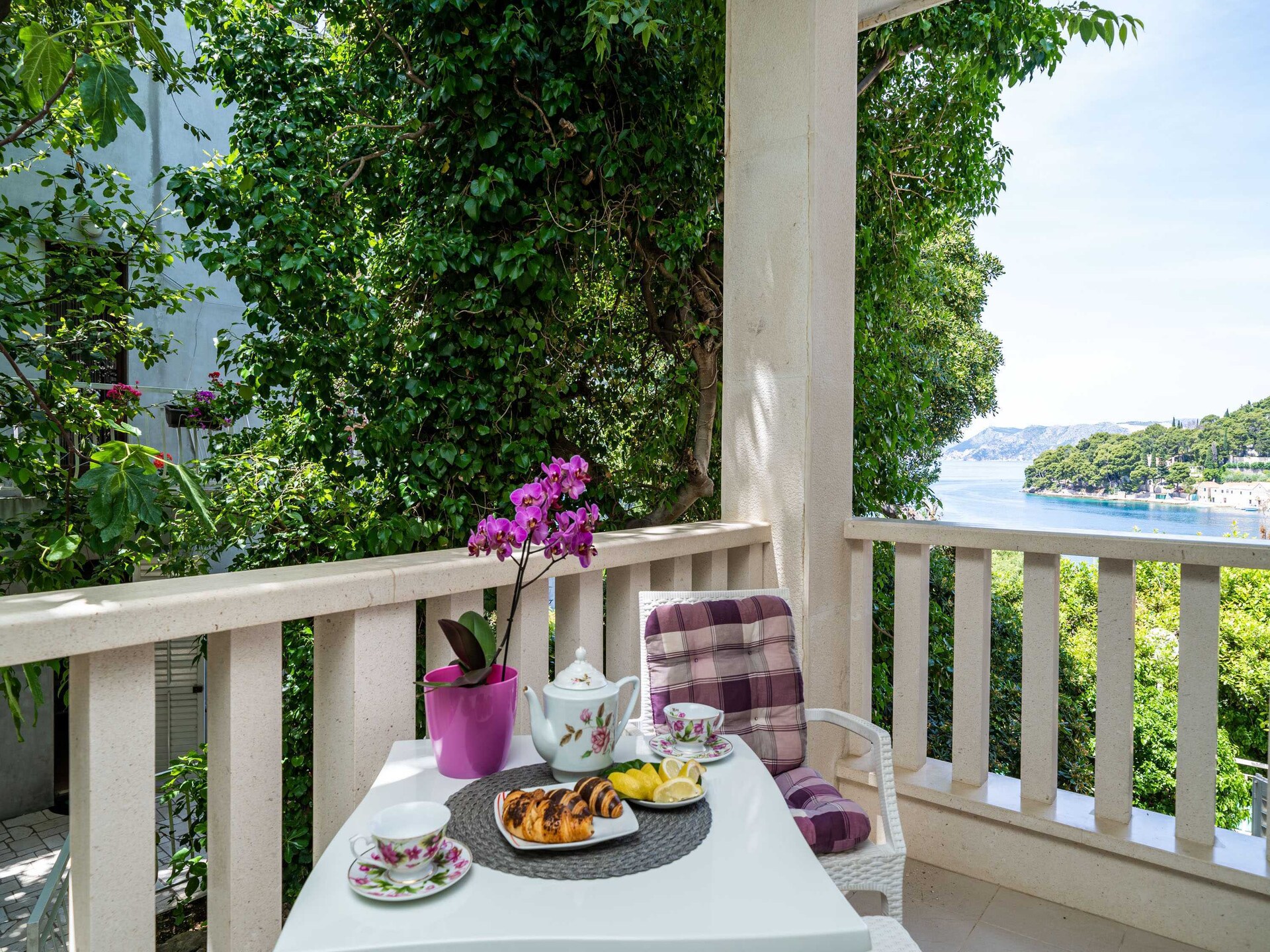 Kamer met zeezicht en gedeelde tuin op 100 meter van het strand in Cavtat - foto 15