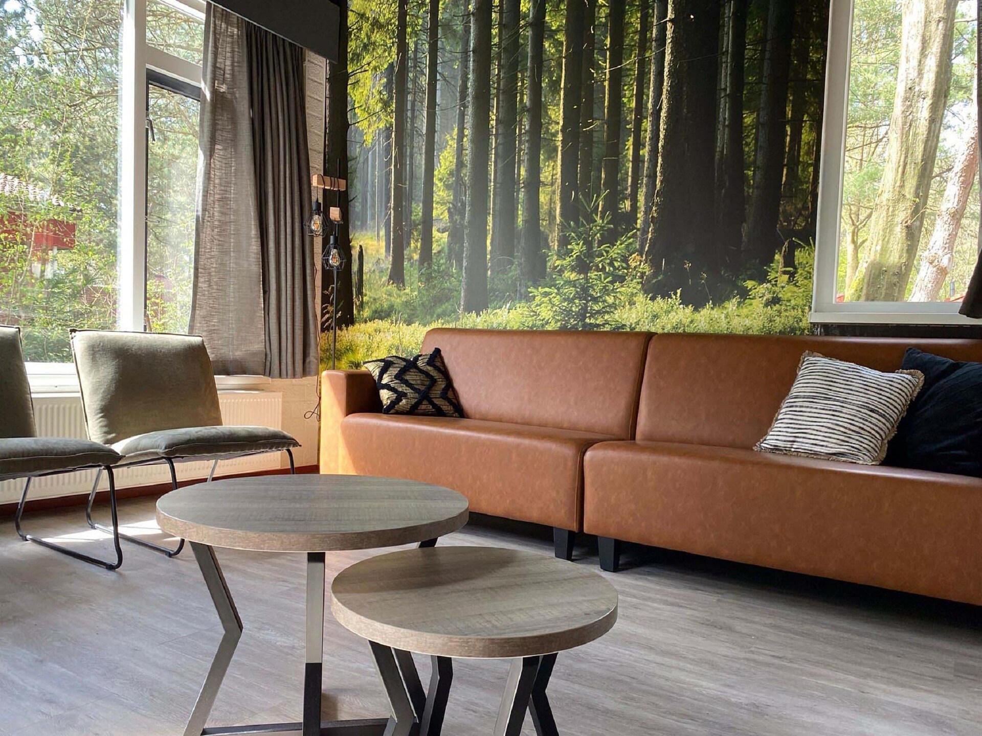 Gereno­veerde water­bungalow met open haard en roeiboot in Weerterbergen - foto 3