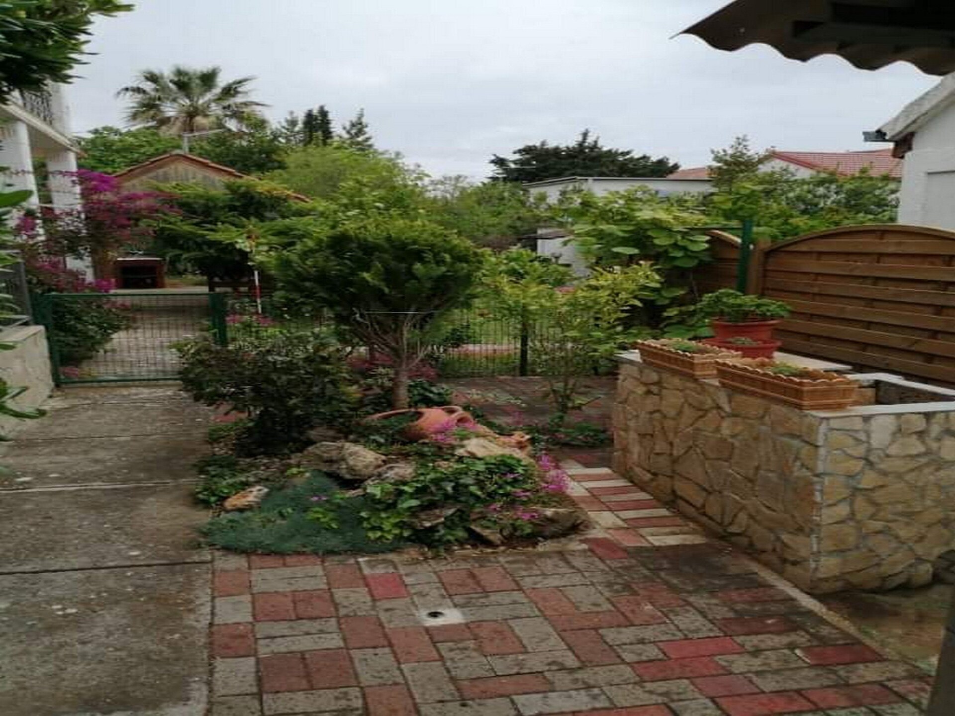 Knus appartement met balkon vlakbij zee in Pirovac - foto 6