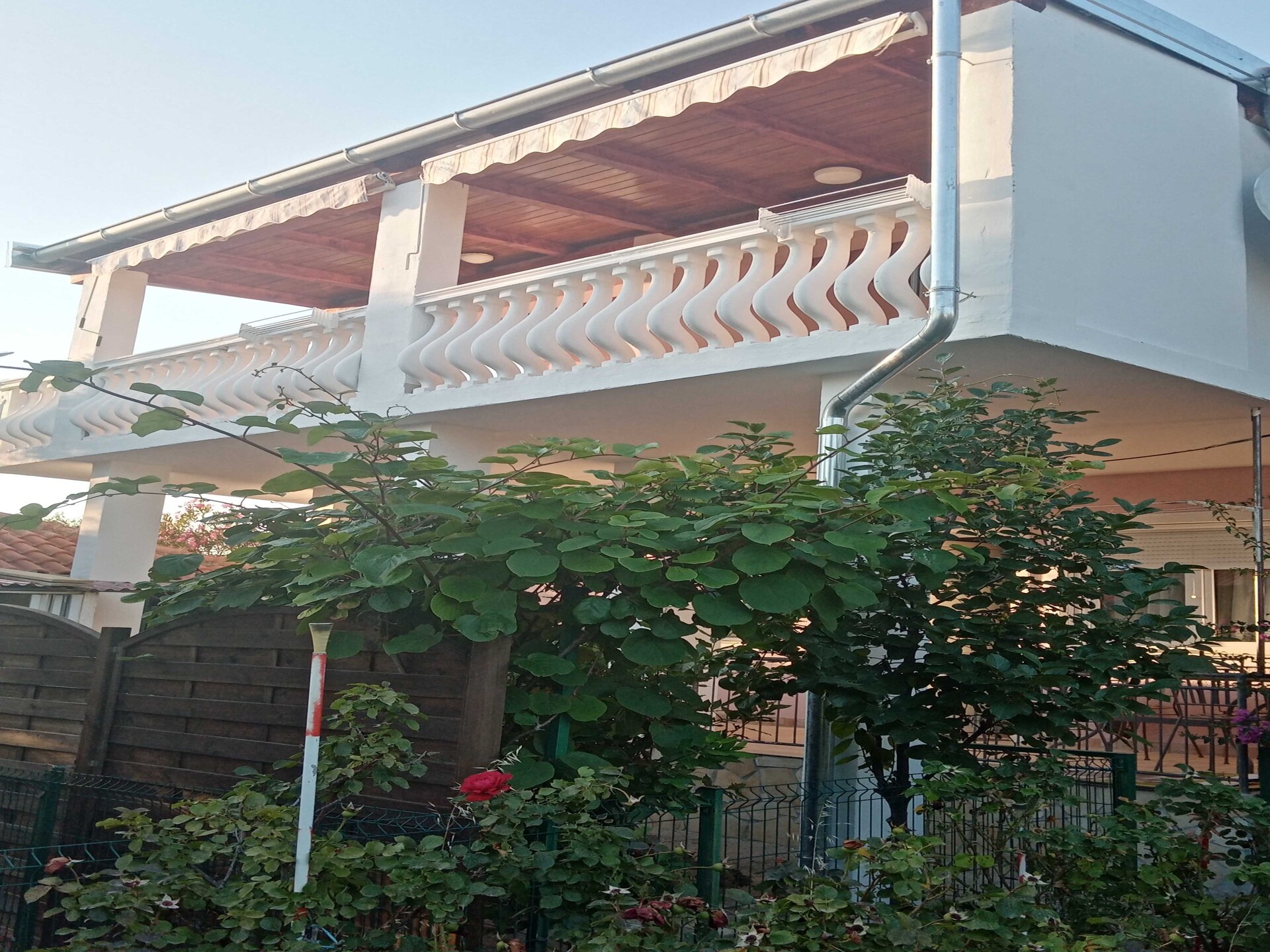 Knus appartement met balkon vlakbij zee in Pirovac - foto 14